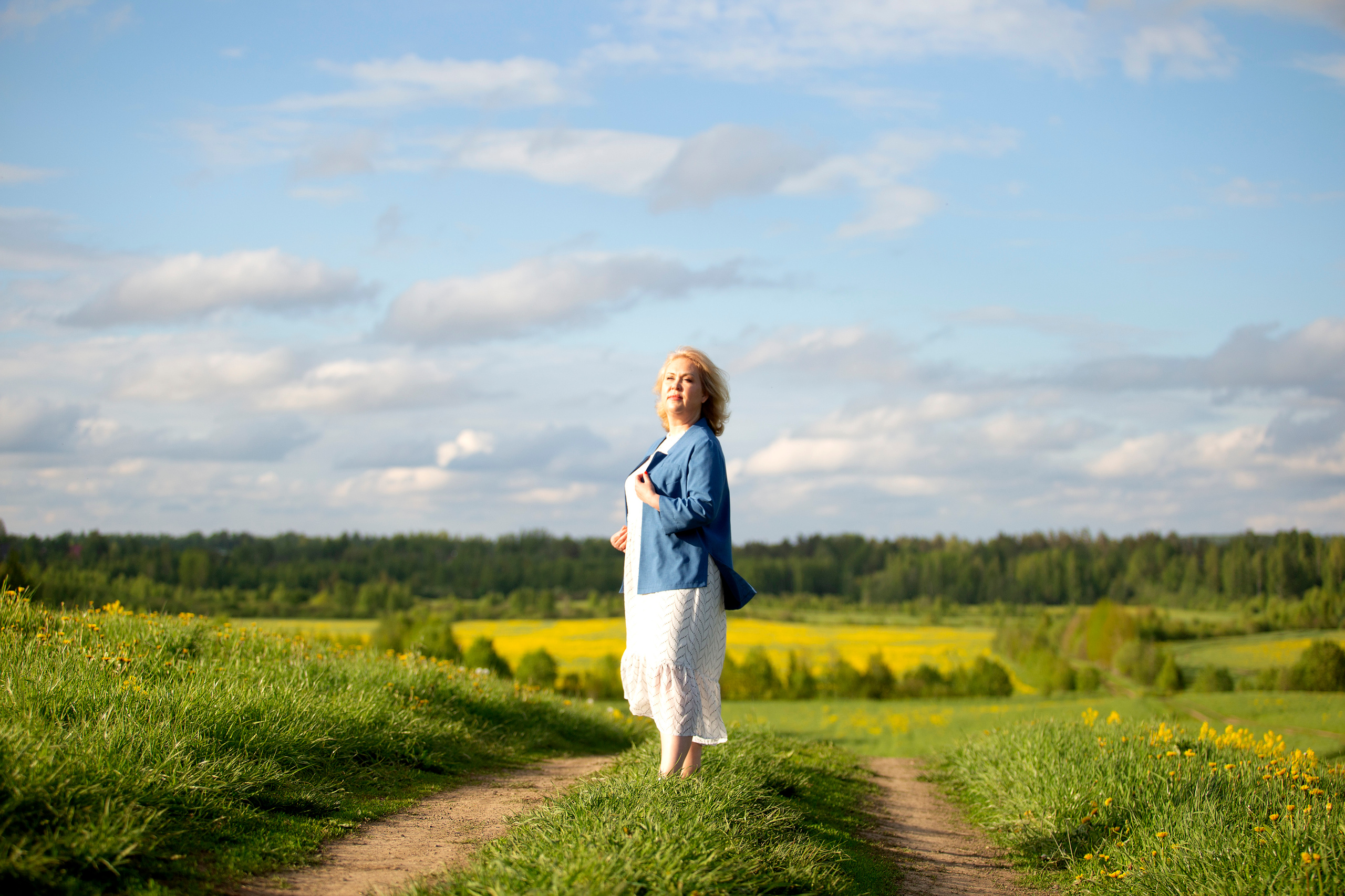 Цветение в июне. ДЕТСКИЙ И СЕМЕЙНЫЙ ФОТОГРАФ в Сосново, Ленинградской области и Спб