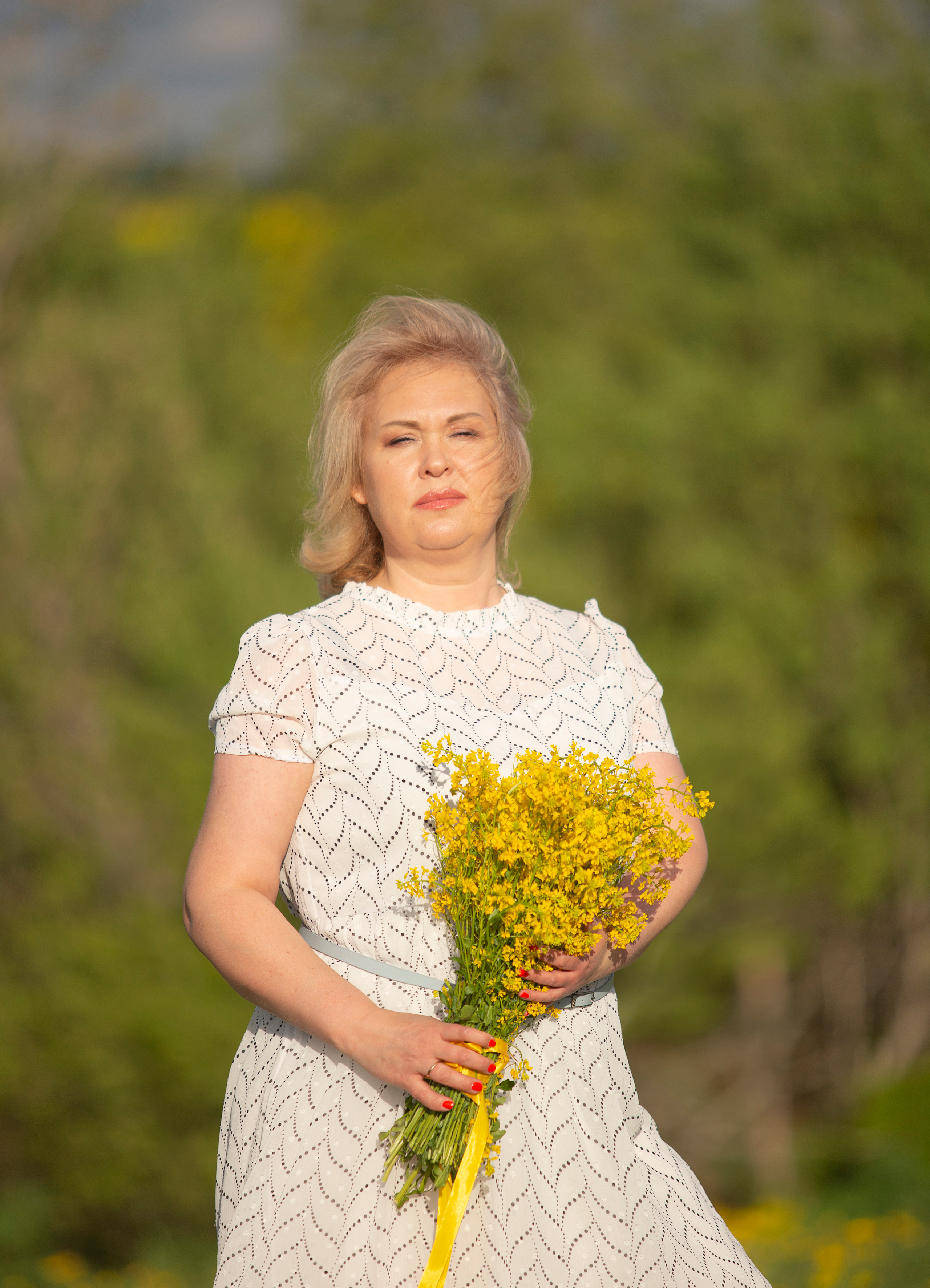 Цветение в июне. ДЕТСКИЙ И СЕМЕЙНЫЙ ФОТОГРАФ в Сосново, Ленинградской области и Спб