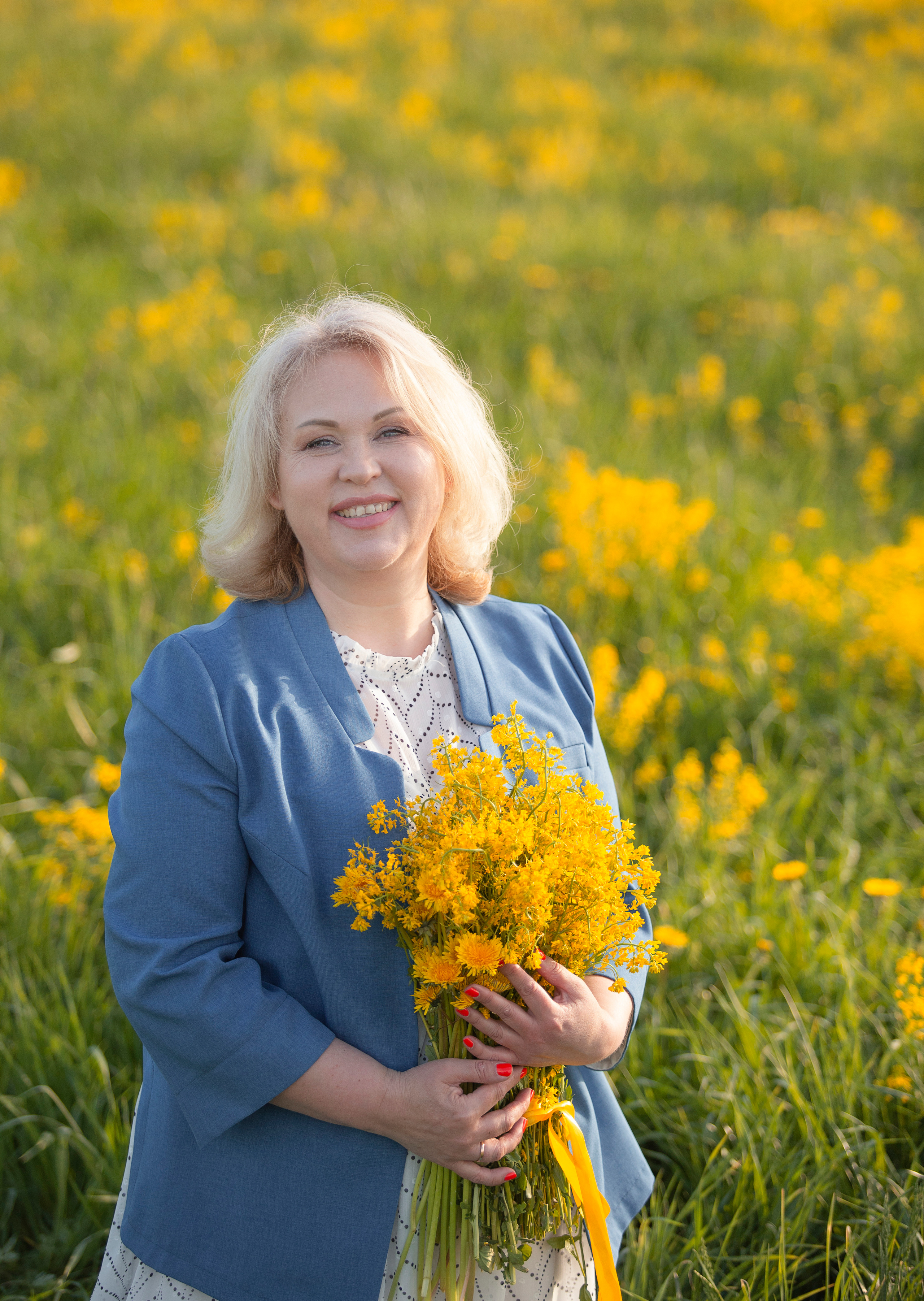 Цветение в июне. ДЕТСКИЙ И СЕМЕЙНЫЙ ФОТОГРАФ в Сосново, Ленинградской области и Спб