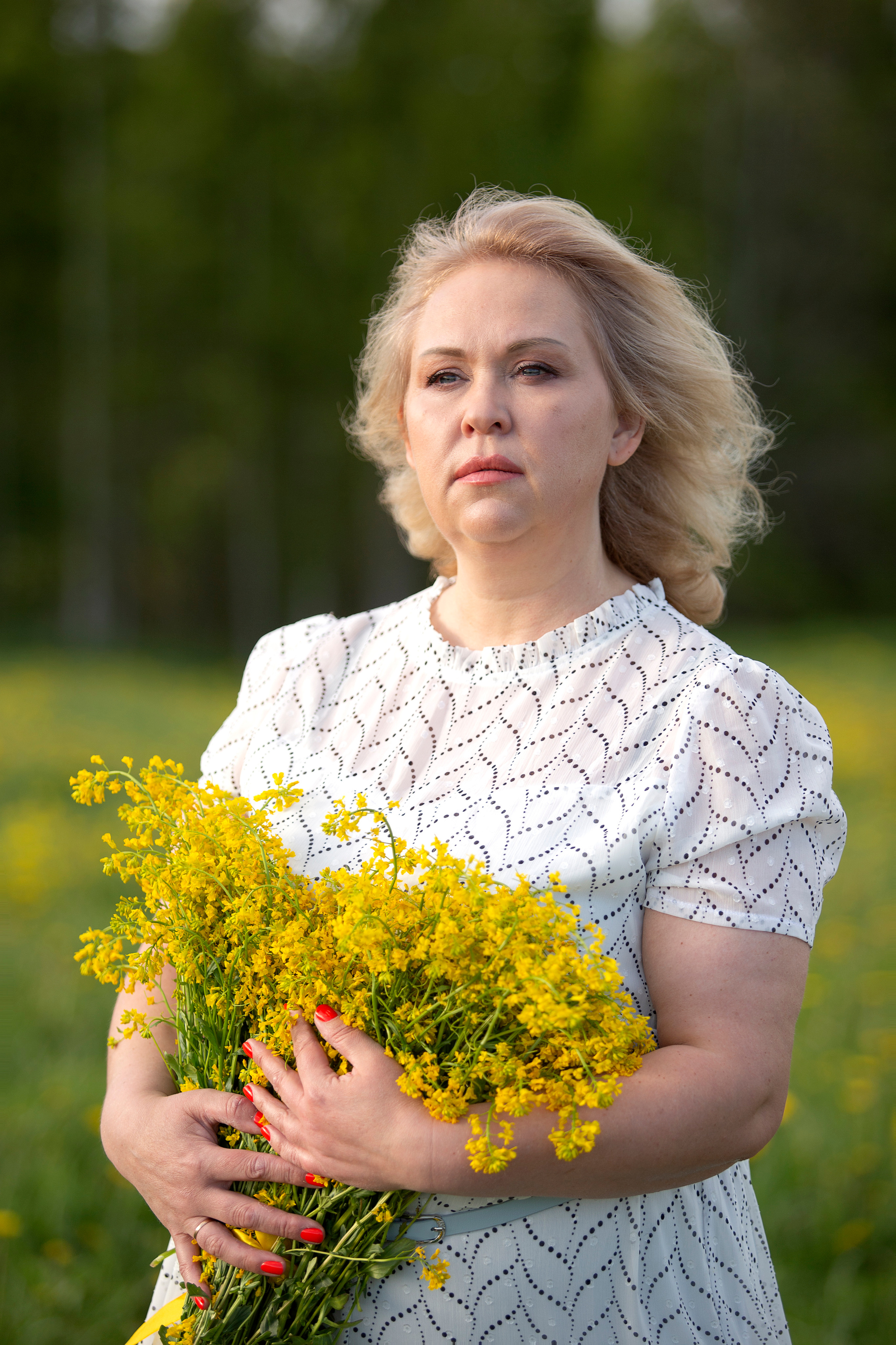 Цветение в июне. ДЕТСКИЙ И СЕМЕЙНЫЙ ФОТОГРАФ в Сосново, Ленинградской области и Спб