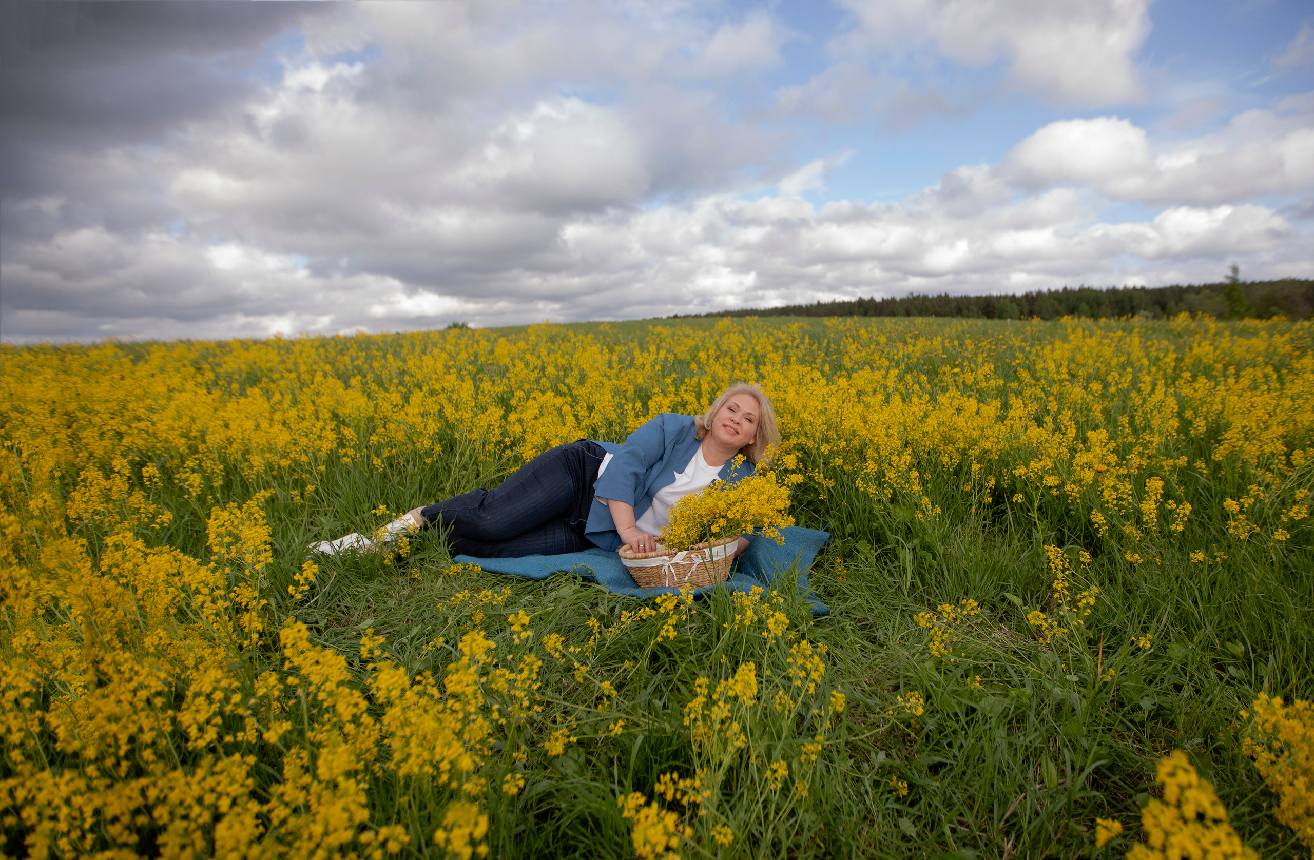 Цветение в июне. ДЕТСКИЙ И СЕМЕЙНЫЙ ФОТОГРАФ в Сосново, Ленинградской области и Спб