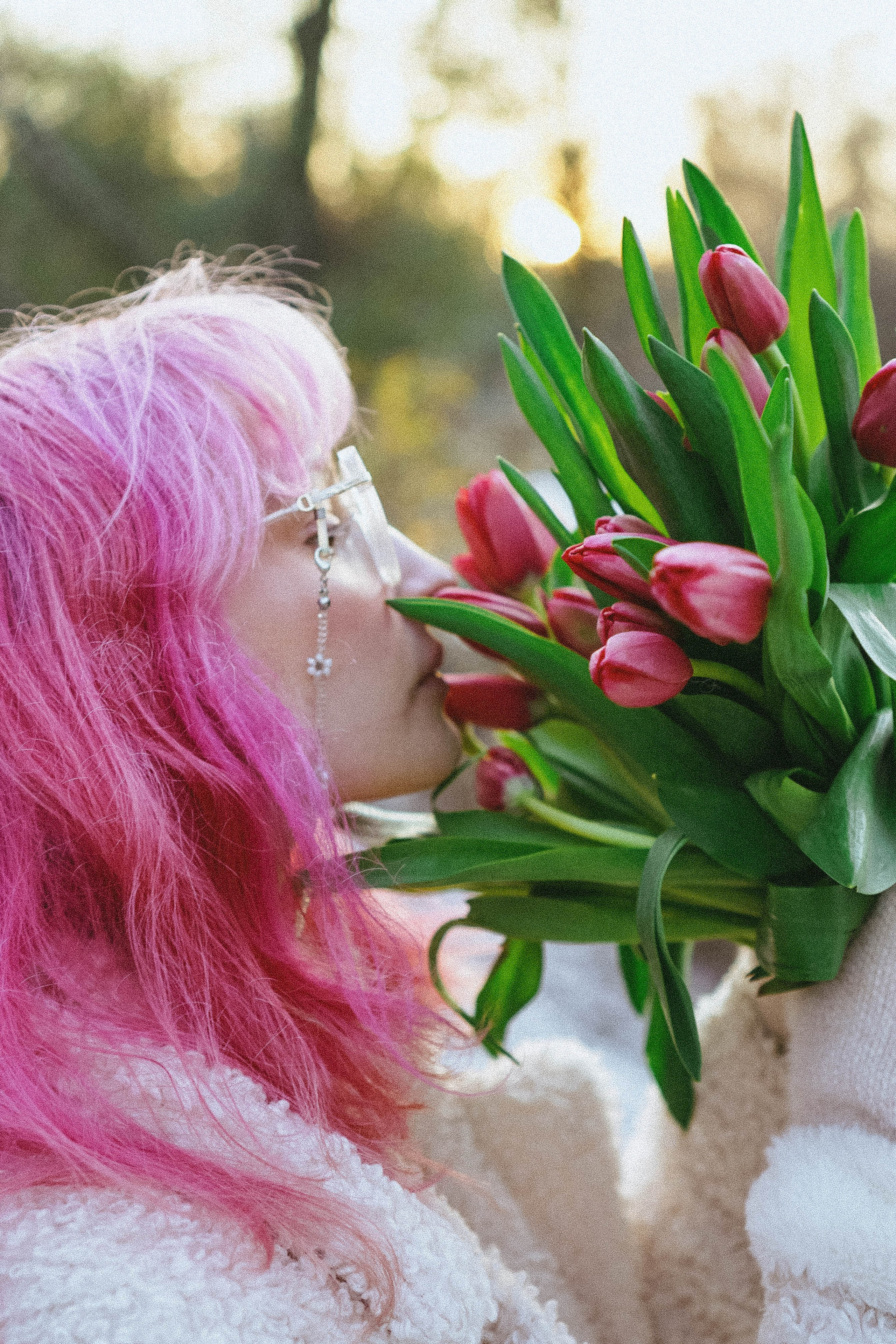 Прогулочная фотосессия с тюльпанами. Профессиональный фотограф, Санкт-Петербург — Виктория Богомолова