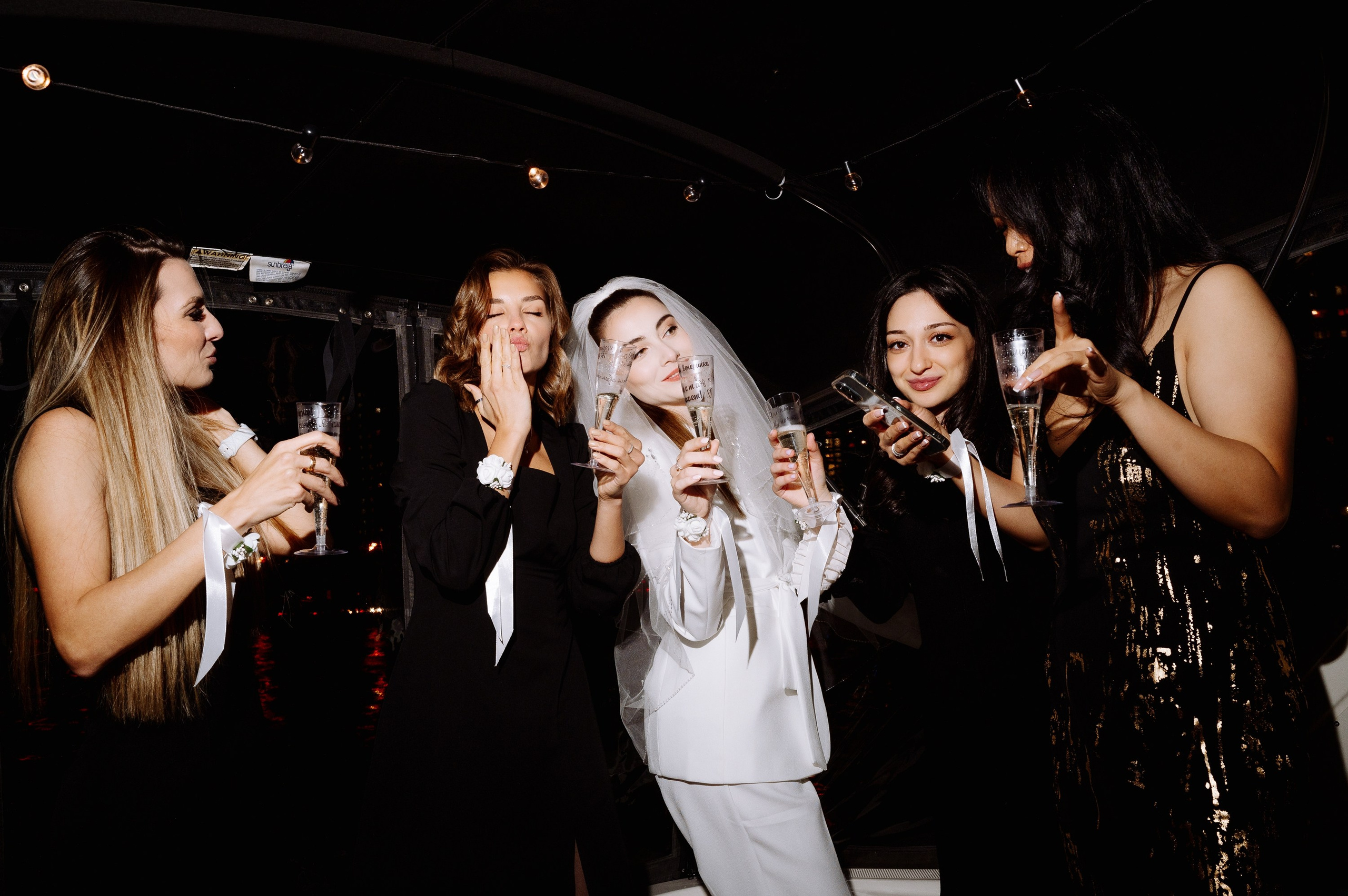 Девичник Лауры | Патриарши Пруды | 2023. Фотограф Вито Бурмасов | Москва