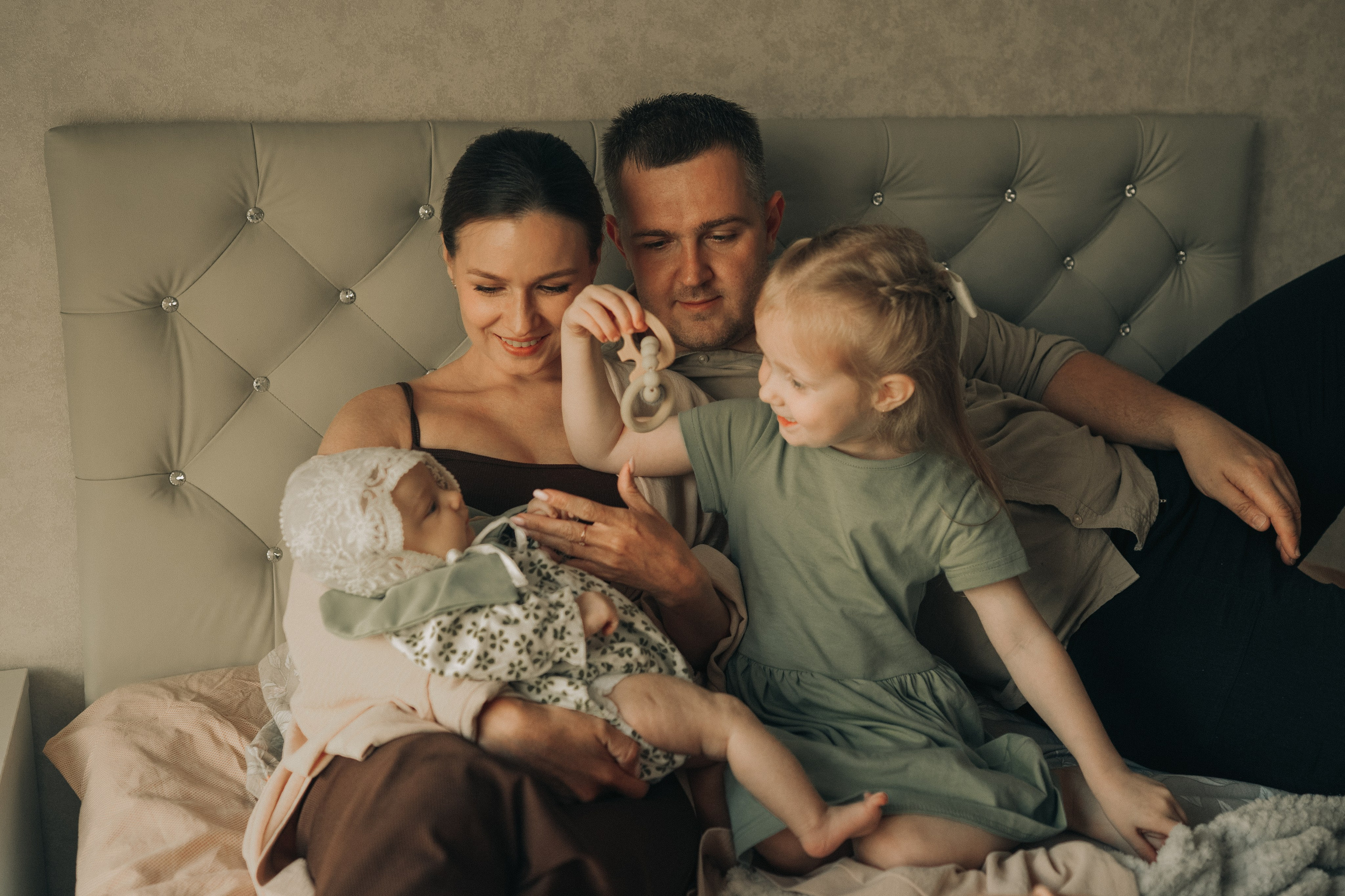 Съёмка новорожденных, домашние съёмки нью борн. Семейный фотограф в Москве Дарья Пузикова