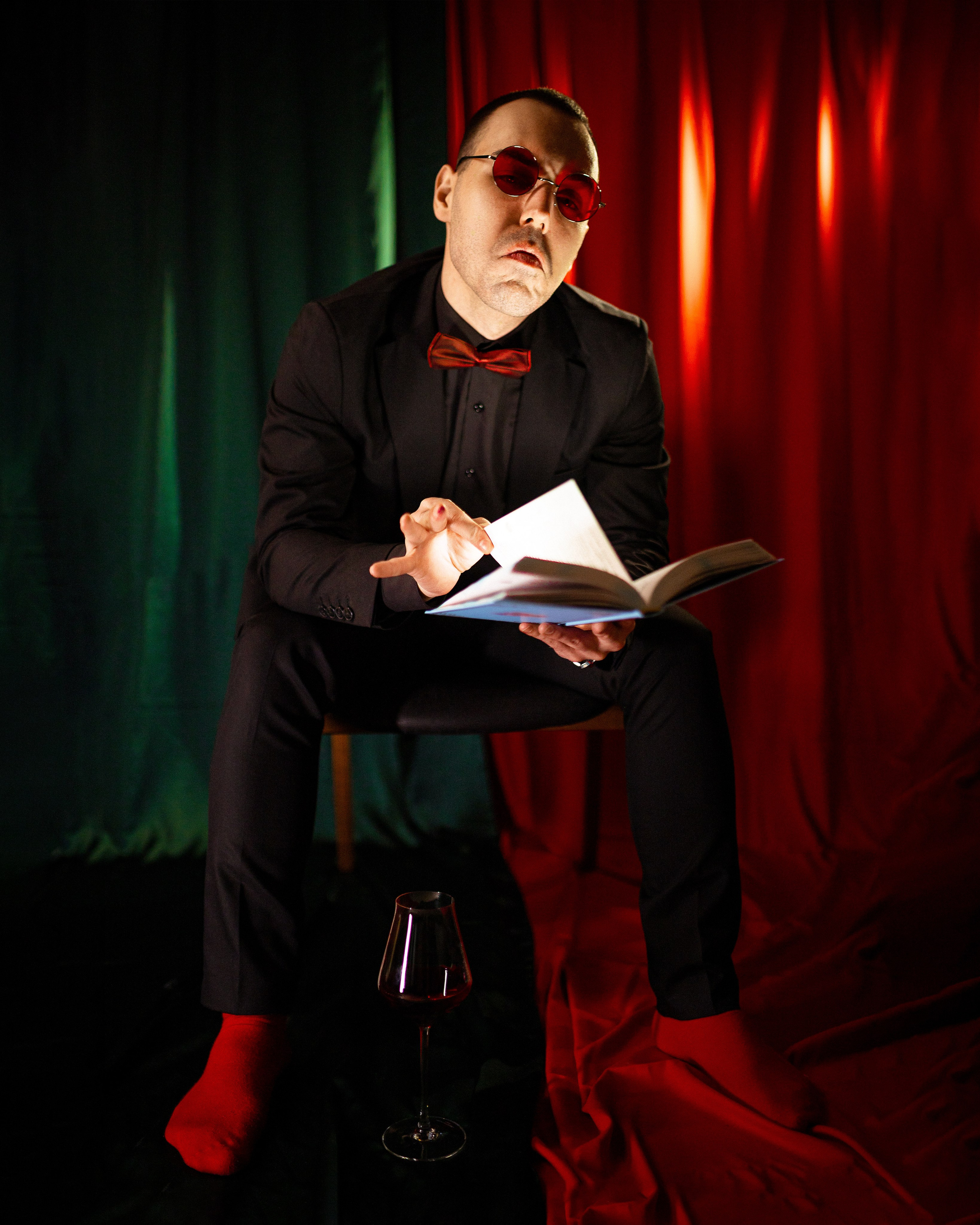 Повелитель страниц. Александр Атлес Фотограф