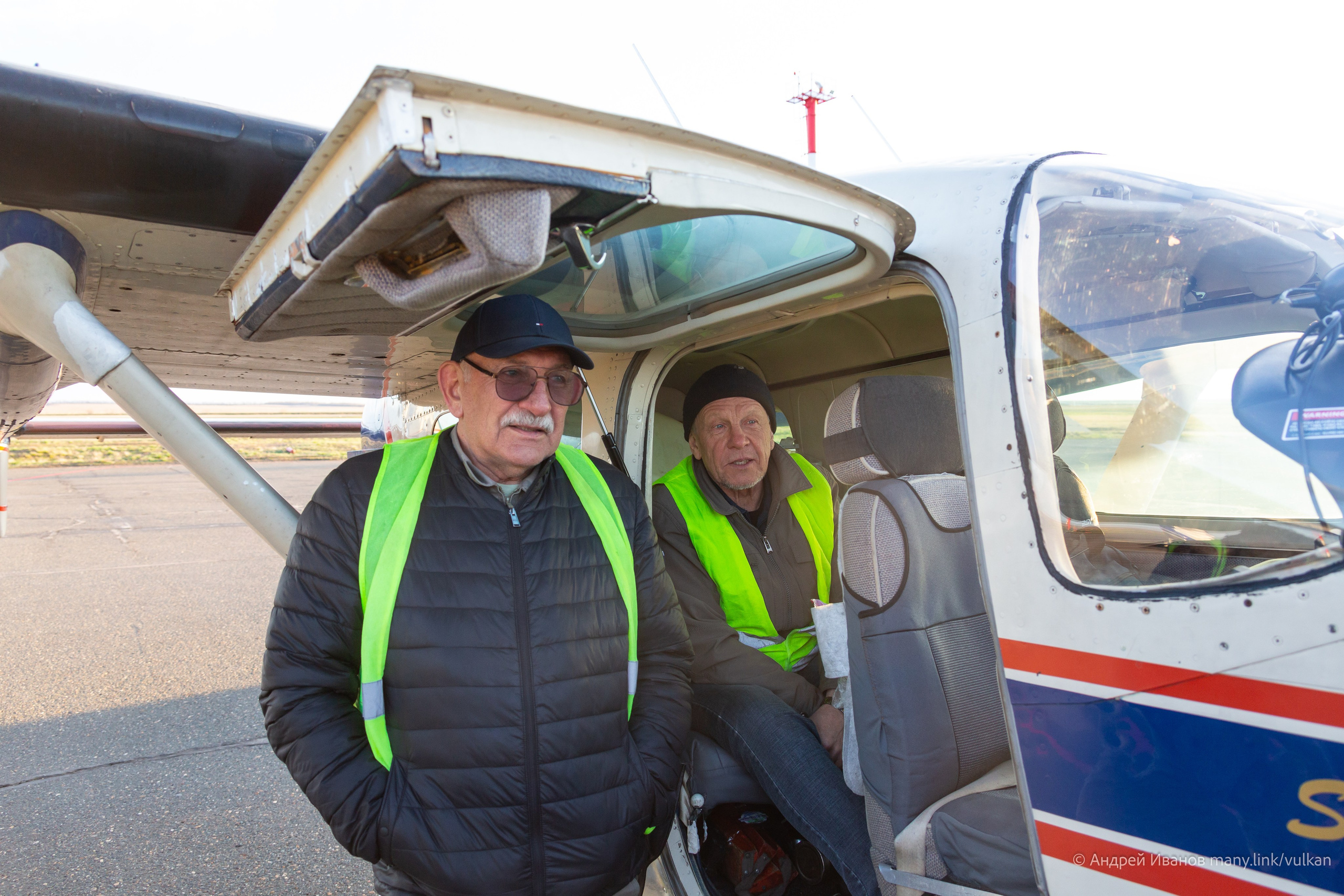 Перелёт на Байконур в 2026 г на самолётах АОН. Фотоальбом показывающий увлекательный мир авиации и мир медведей Андрея Иванова