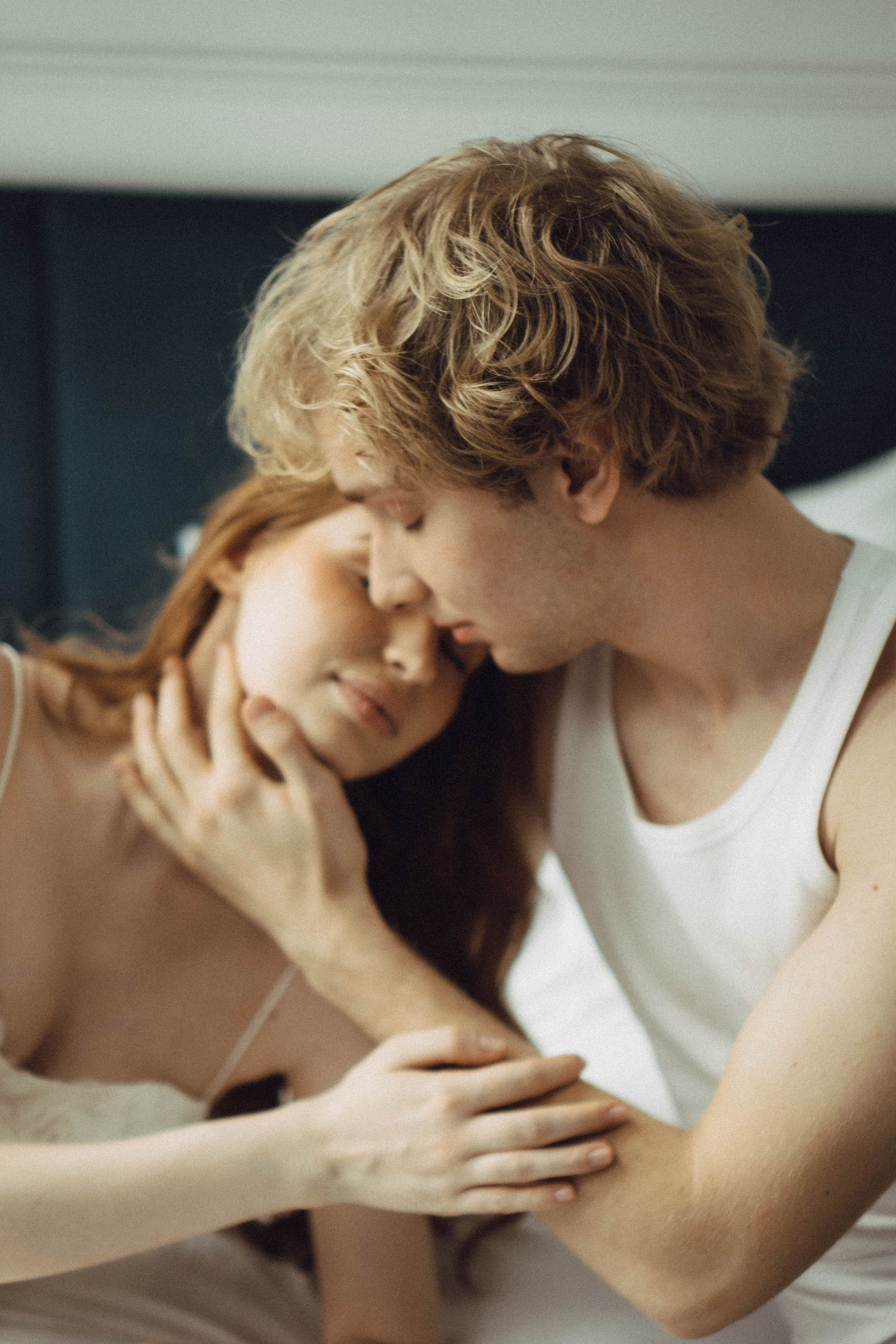 СВАДЕБНАЯ СЬЕМКА В ОТЕЛЕ. СБОРЫ ЖЕНИХА И НЕВЕСТЫ И ТАКЖЕ ТОР И ПОДГОТОВКА К ПРОГУЛКЕ. Профессиональный фотограф, Санкт-Петербург — Виктория Богомолова