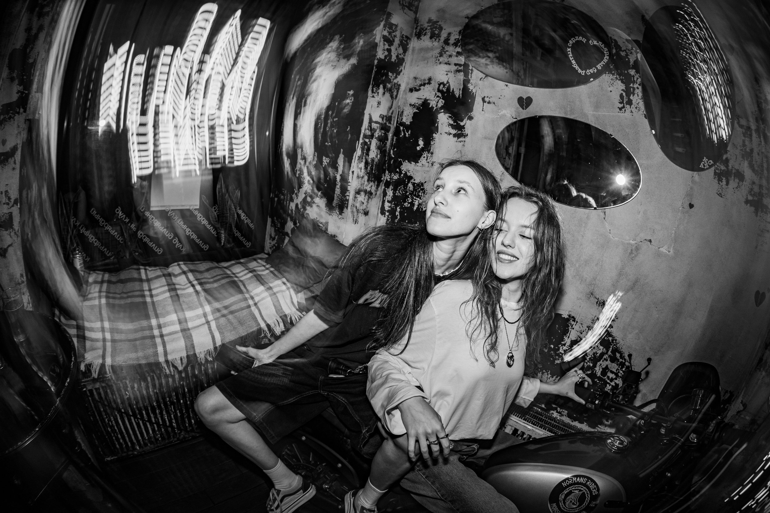 Панк-вечеринка в Баре разбитых сердец. Концертный и репортажный фотограф в Санкт-Петербурге Слава Пахомов