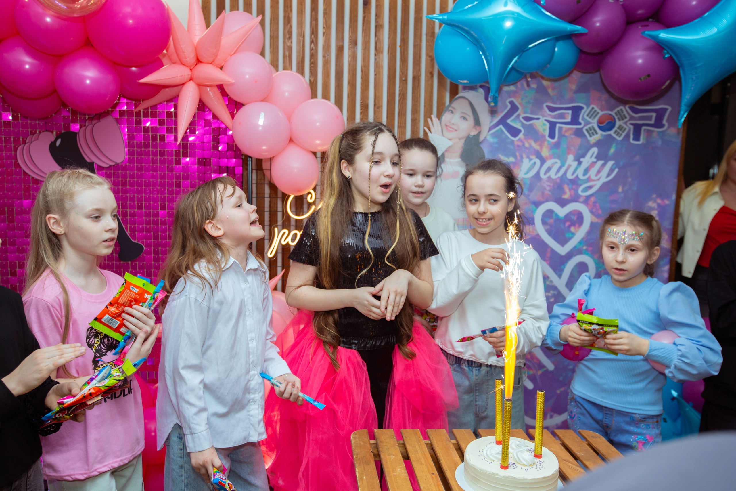 День рождения Ульяны. Фотограф Антонина Свешникова. ВЫПУСКНЫЕ ФОТОКНИГИ для детских садов и школ. Москва, Владимир