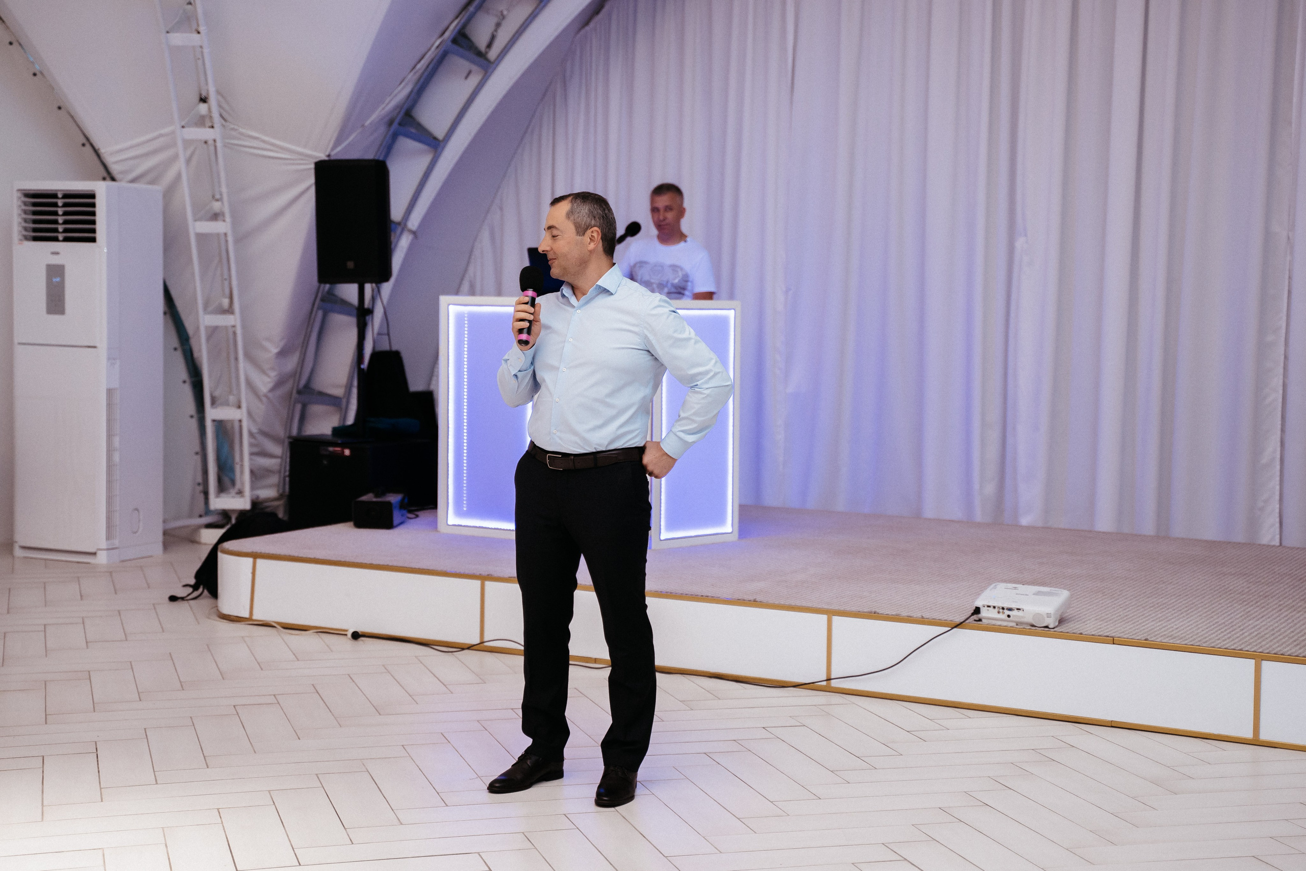 Ави Центр. Свадебный фотограф в Симферополе