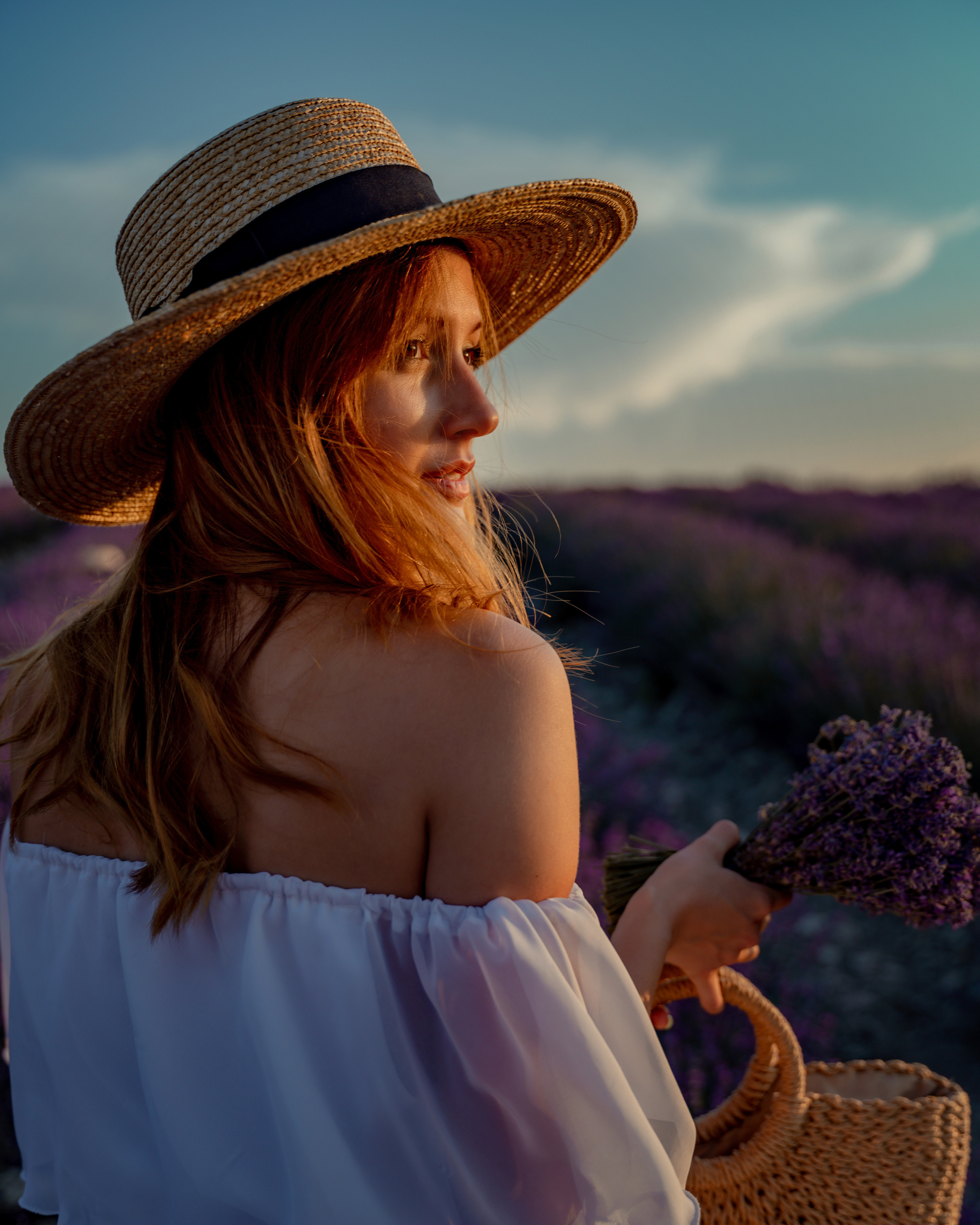 ЦВЕТЕНИЯ. Портретный семейный фотограф в Крымской красоте Светлана Матюнина