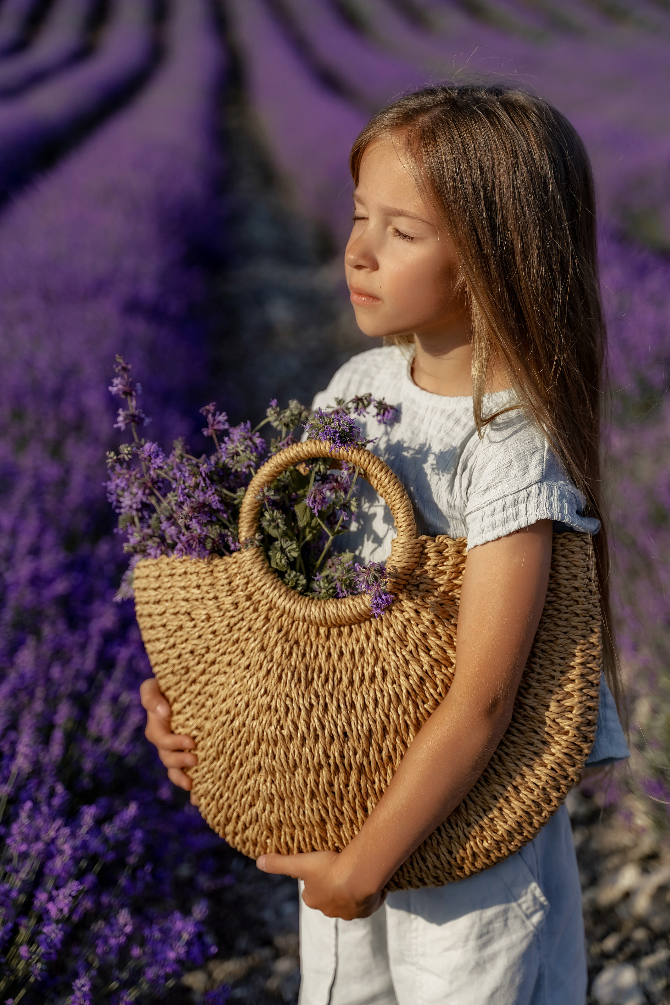 ЦВЕТЕНИЯ. Портретный семейный фотограф в Крымской красоте Светлана Матюнина