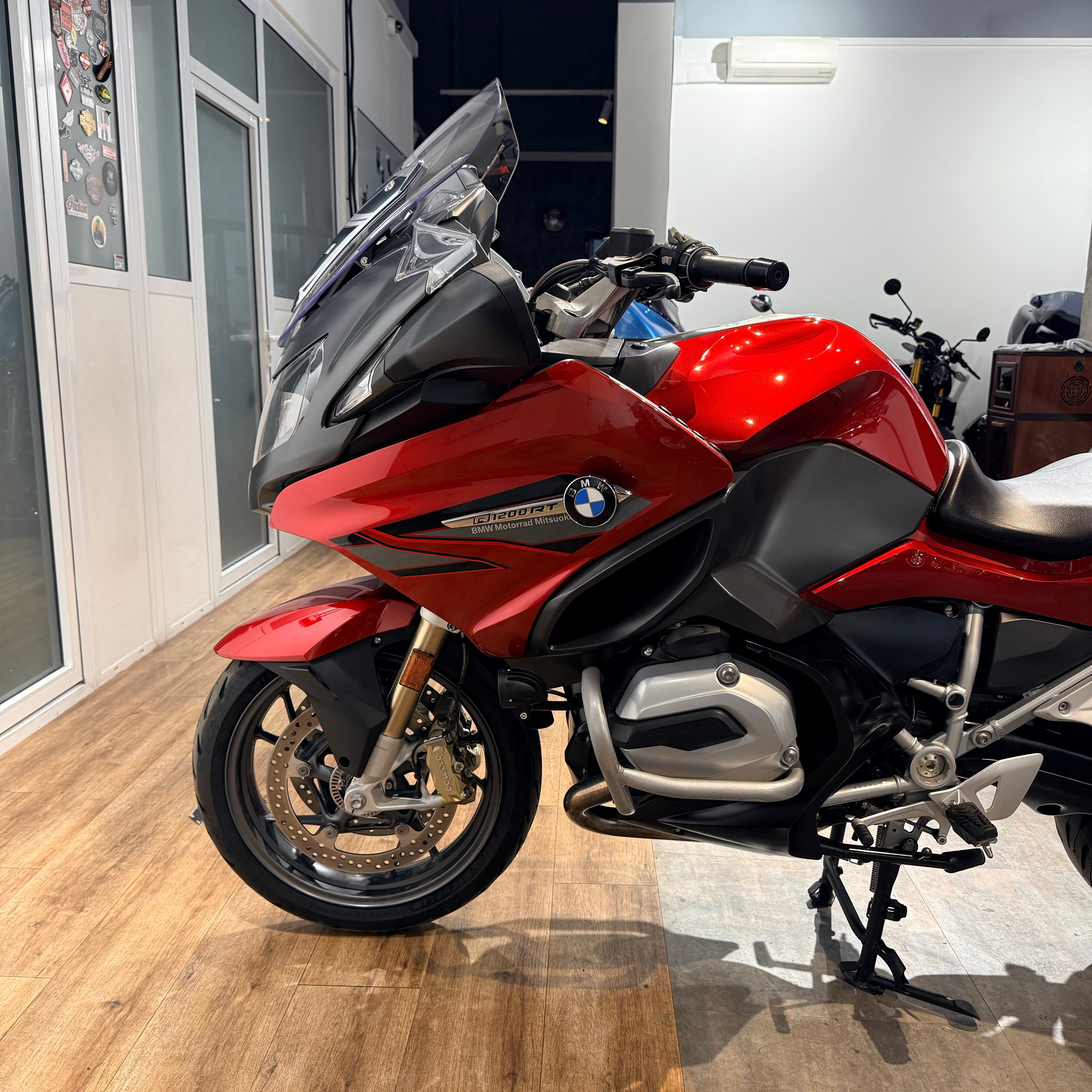 2018 BMW R1200RT Mars Red Metallic 23K (VIN *WB10*5398). Hello Davidson, Москва. Только хорошие мотоциклы…