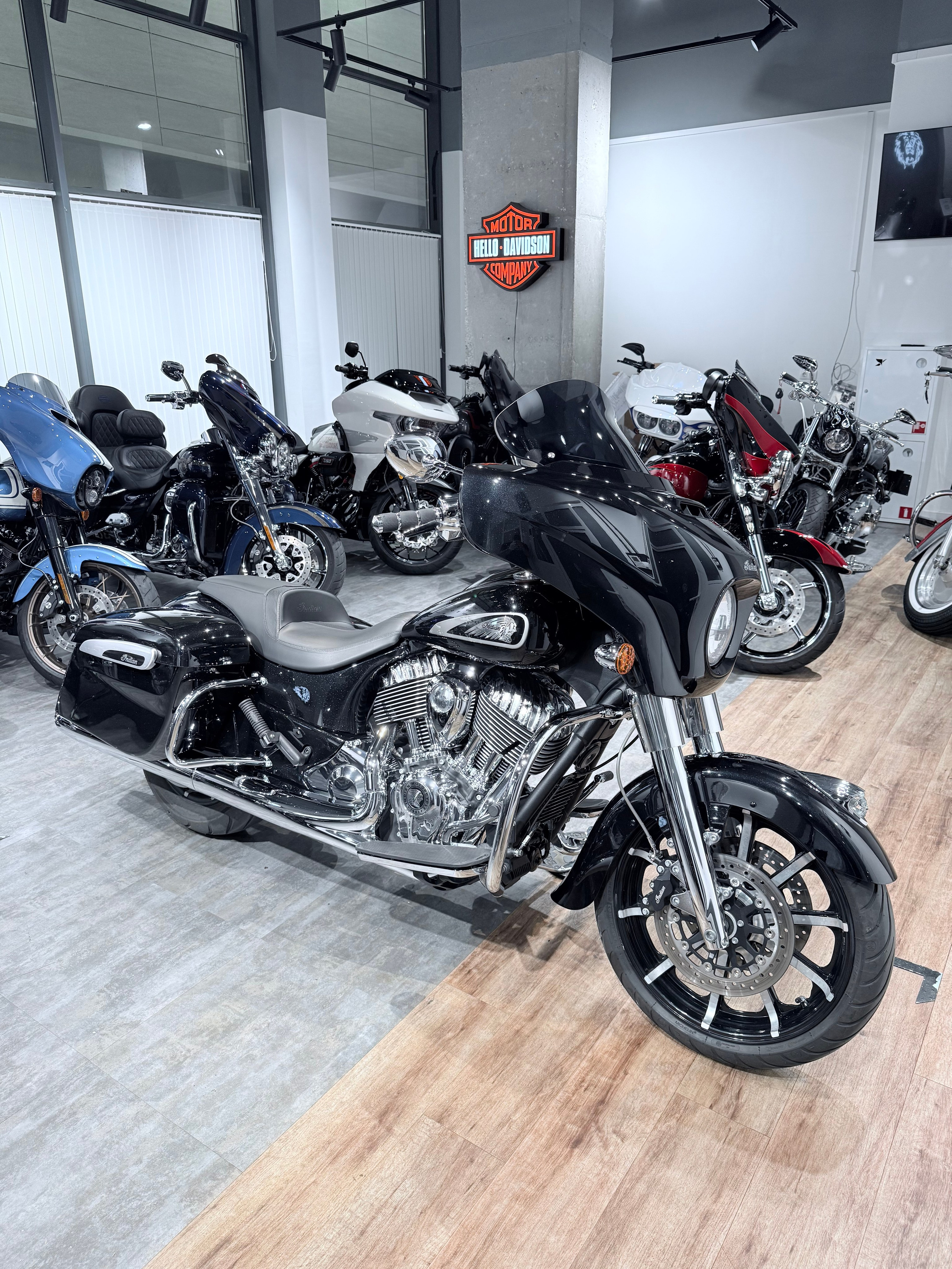 2019 Indian Chieftain Limited. Hello Davidson, Москва. Только хорошие мотоциклы…