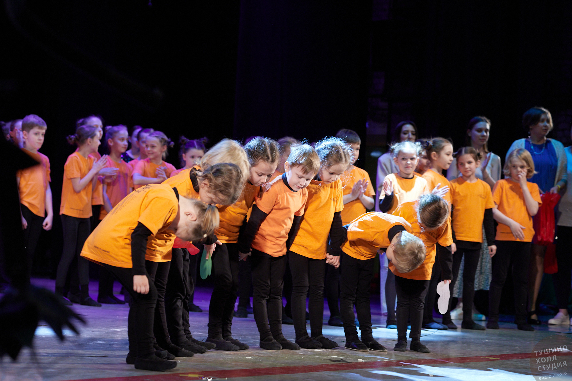 Спектакль «Волшебник из страны Оз». Школа «Инсайд». Фотографъ Сергѣевъ. Поймать мгновеніе