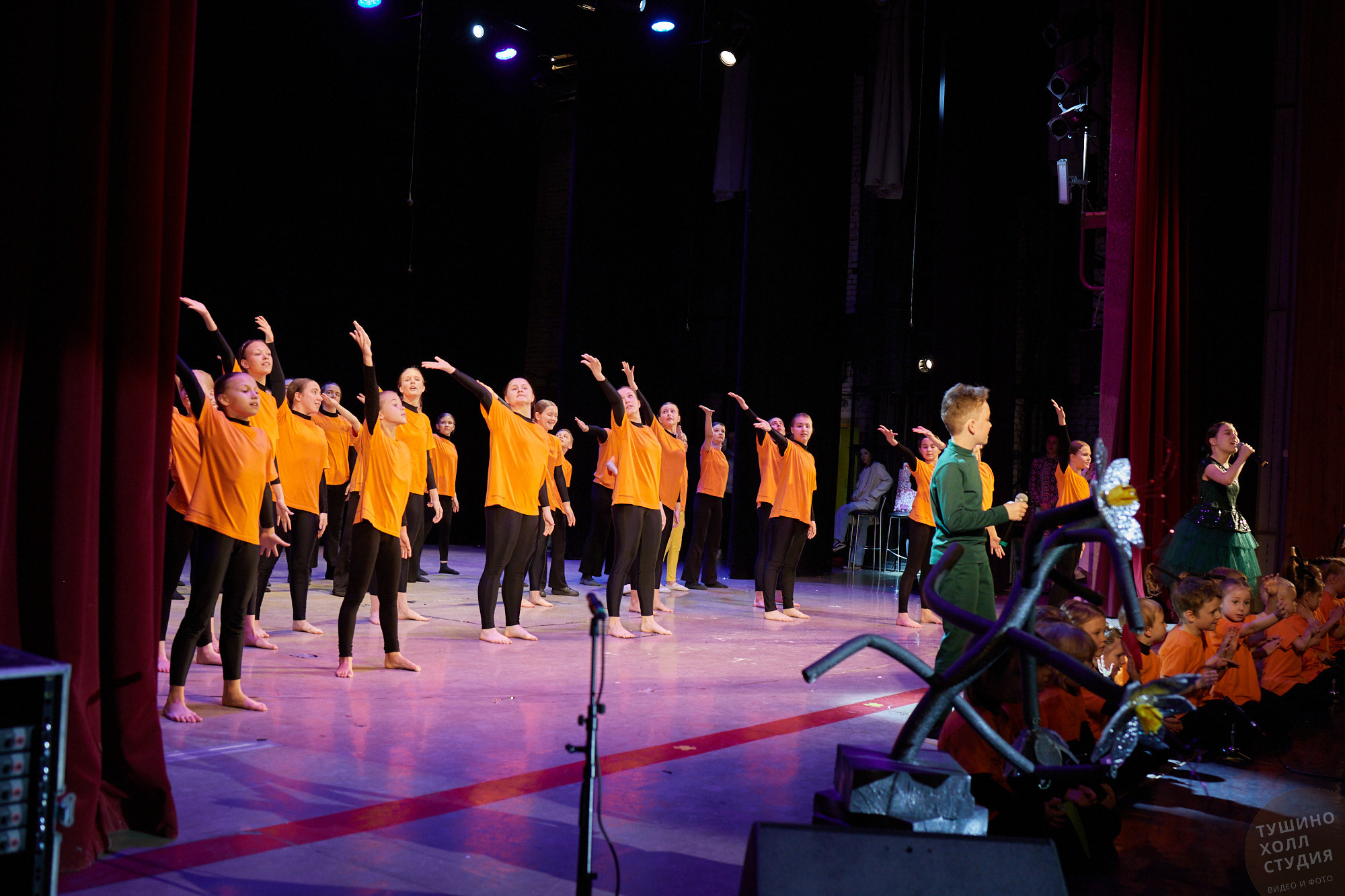 Спектакль «Волшебник из страны Оз». Школа «Инсайд». Фотографъ Сергѣевъ. Поймать мгновеніе