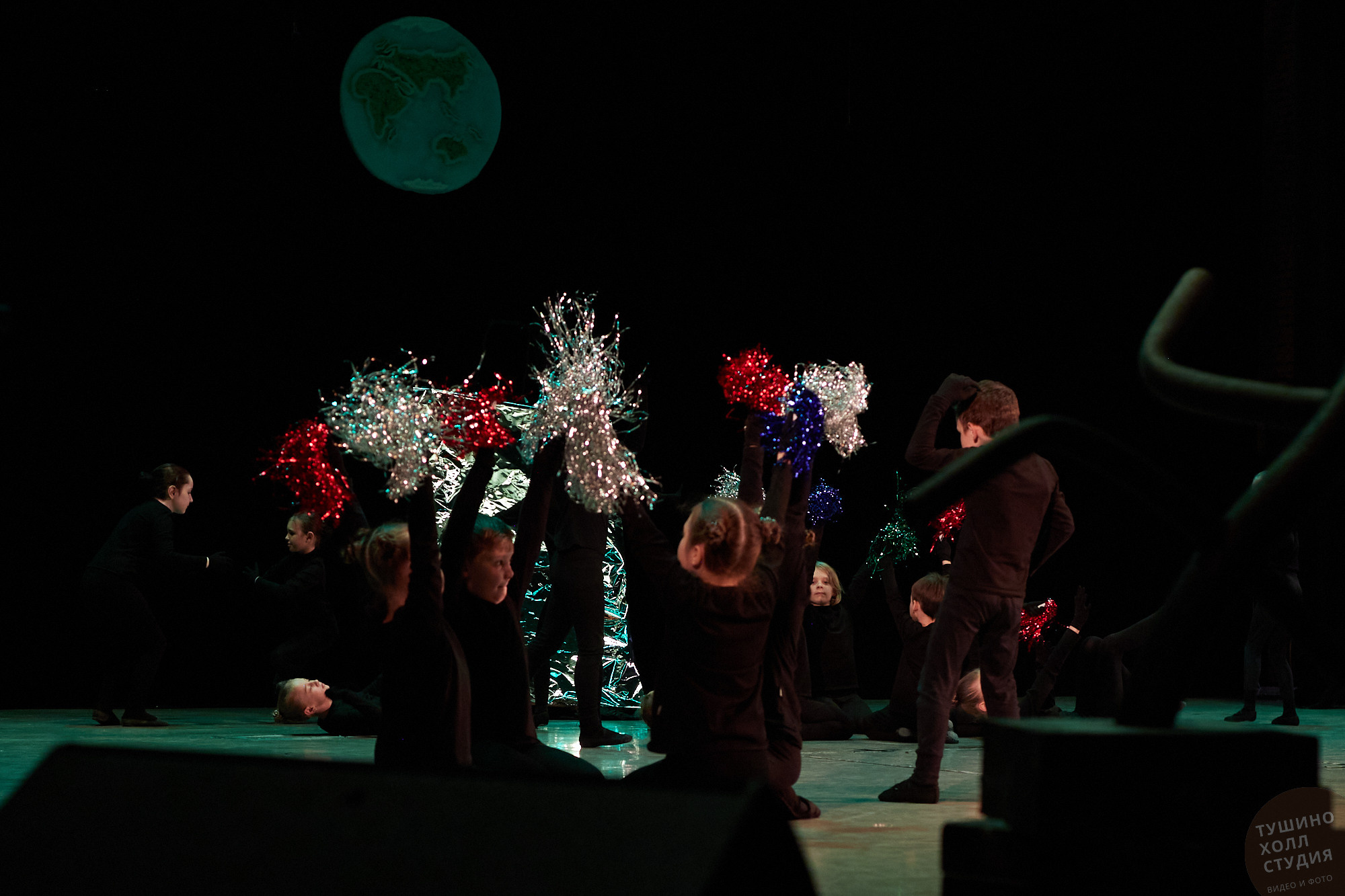 Спектакль «Волшебник из страны Оз». Школа «Инсайд». Фотографъ Сергѣевъ. Поймать мгновеніе
