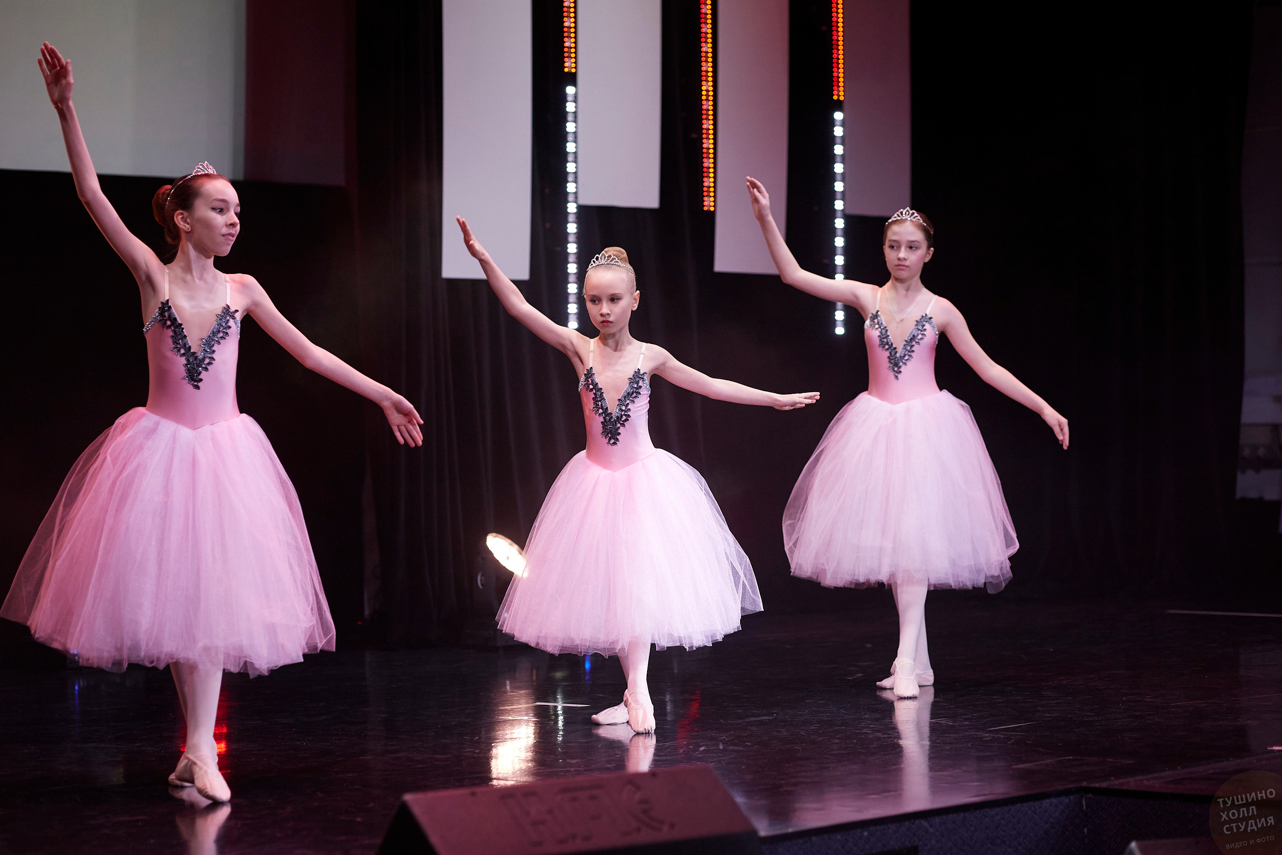 Lil Ballerine детская школа балета. Концерт в Тушино Холл. Фотографъ Сергѣевъ. Поймать мгновеніе