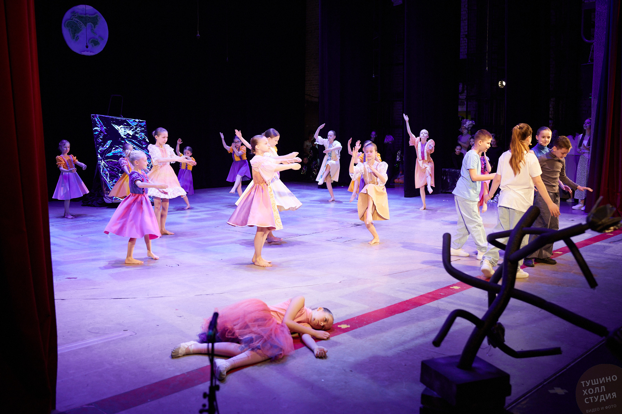 Спектакль «Волшебник из страны Оз». Школа «Инсайд». Фотографъ Сергѣевъ. Поймать мгновеніе