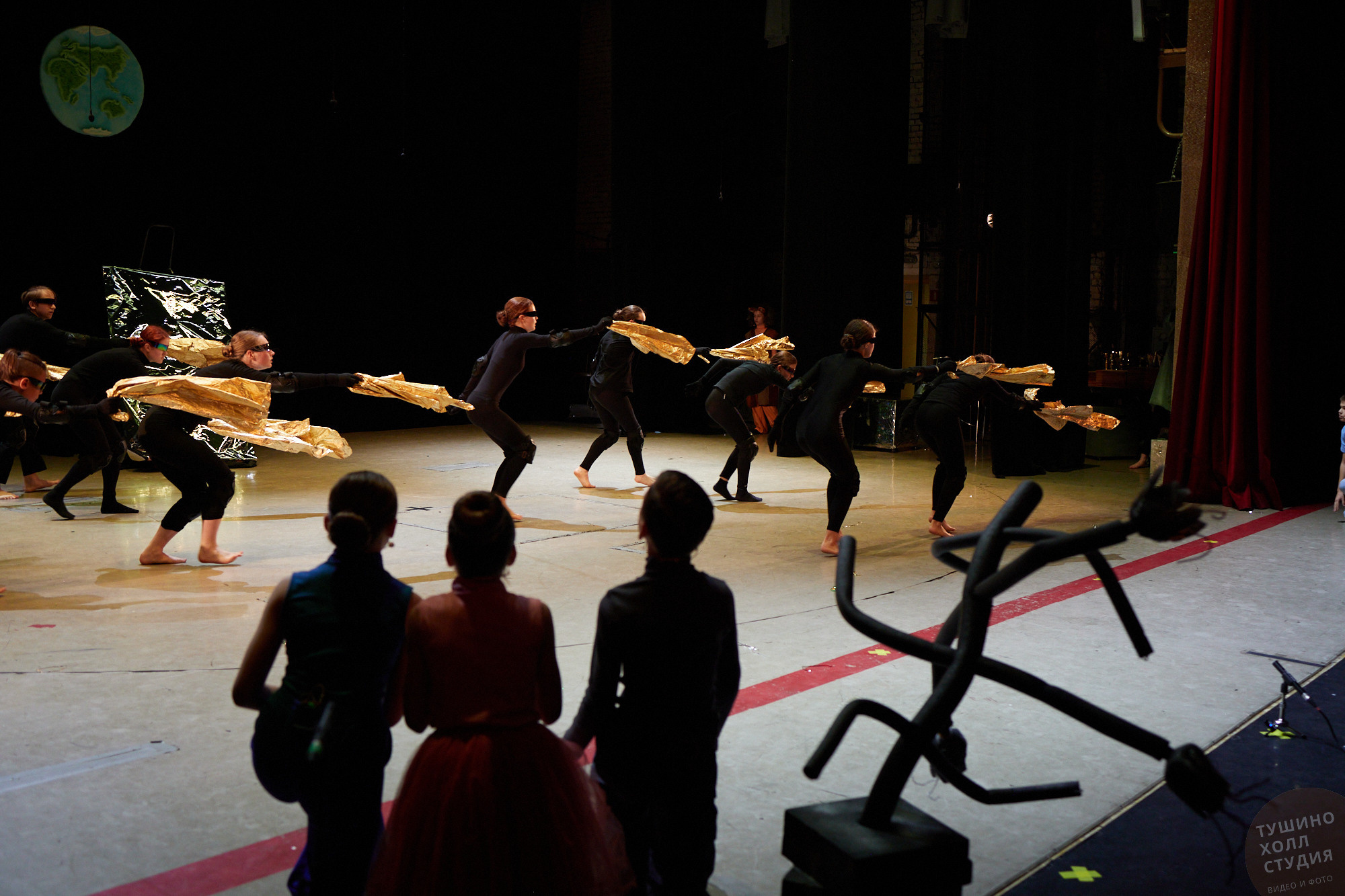 Спектакль «Волшебник из страны Оз». Школа «Инсайд». Фотографъ Сергѣевъ. Поймать мгновеніе