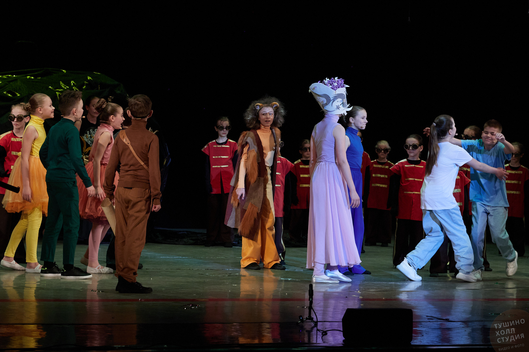 Спектакль «Волшебник из страны Оз». Школа «Инсайд». Фотографъ Сергѣевъ. Поймать мгновеніе