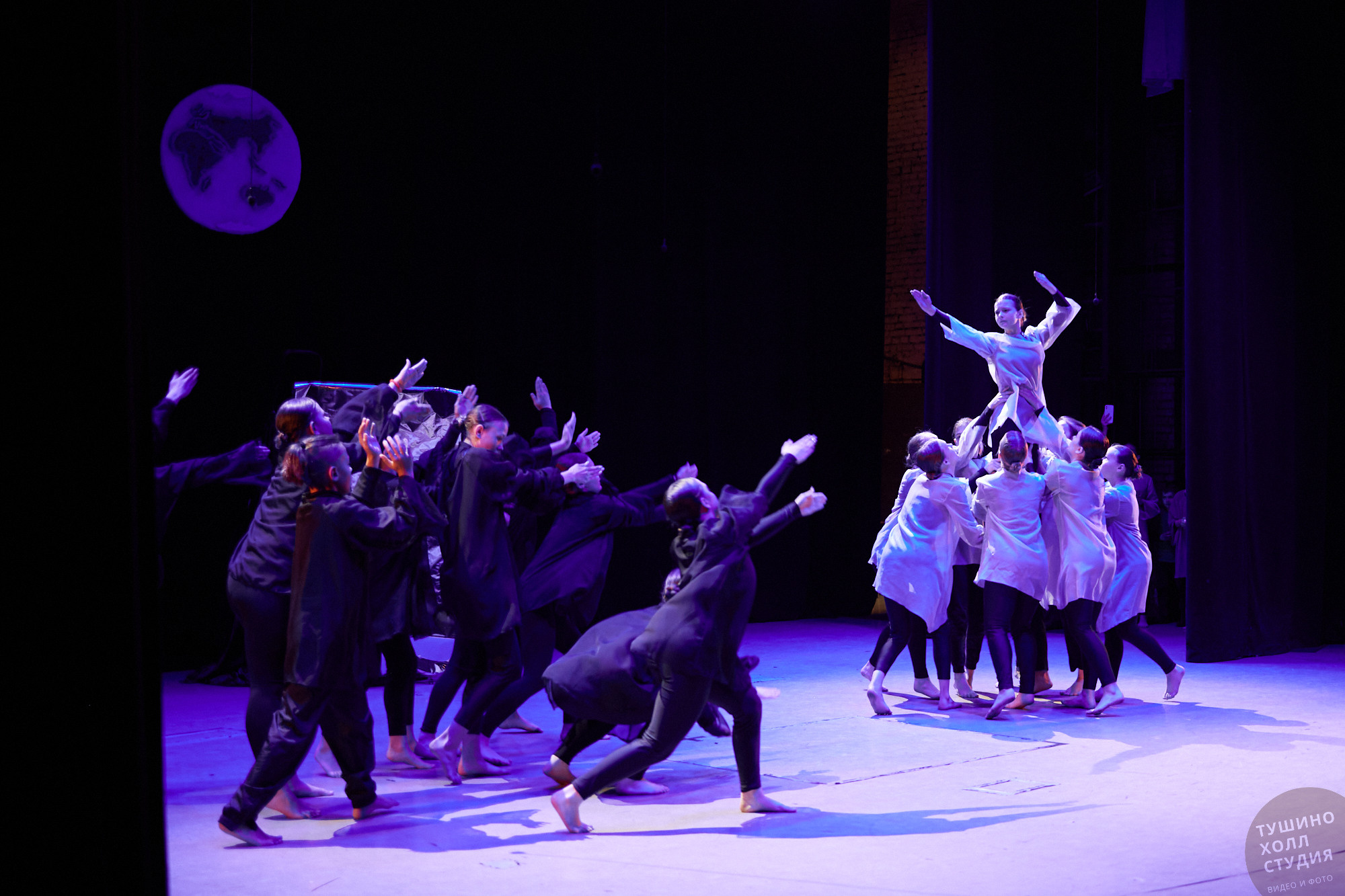 Спектакль «Волшебник из страны Оз». Школа «Инсайд». Фотографъ Сергѣевъ. Поймать мгновеніе