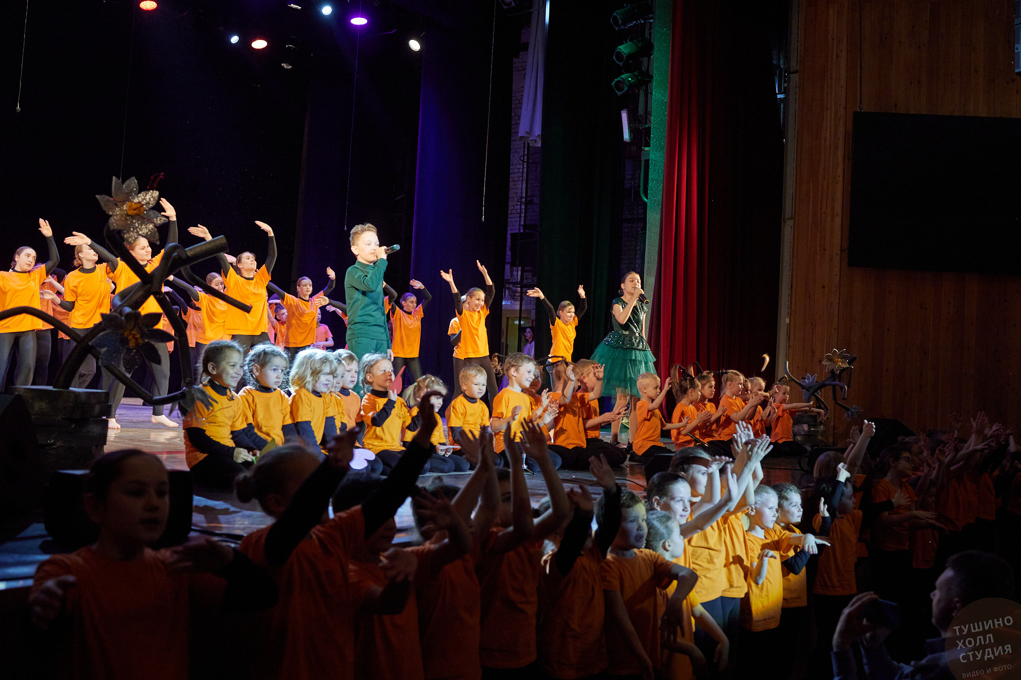 Спектакль «Волшебник из страны Оз». Школа «Инсайд». Фотографъ Сергѣевъ. Поймать мгновеніе