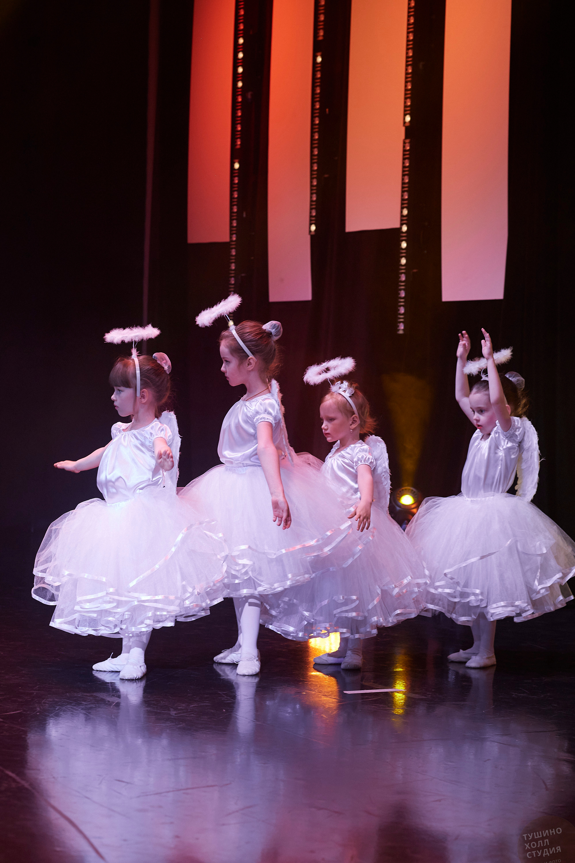 Lil Ballerine детская школа балета. Концерт в Тушино Холл. Фотографъ Сергѣевъ. Поймать мгновеніе