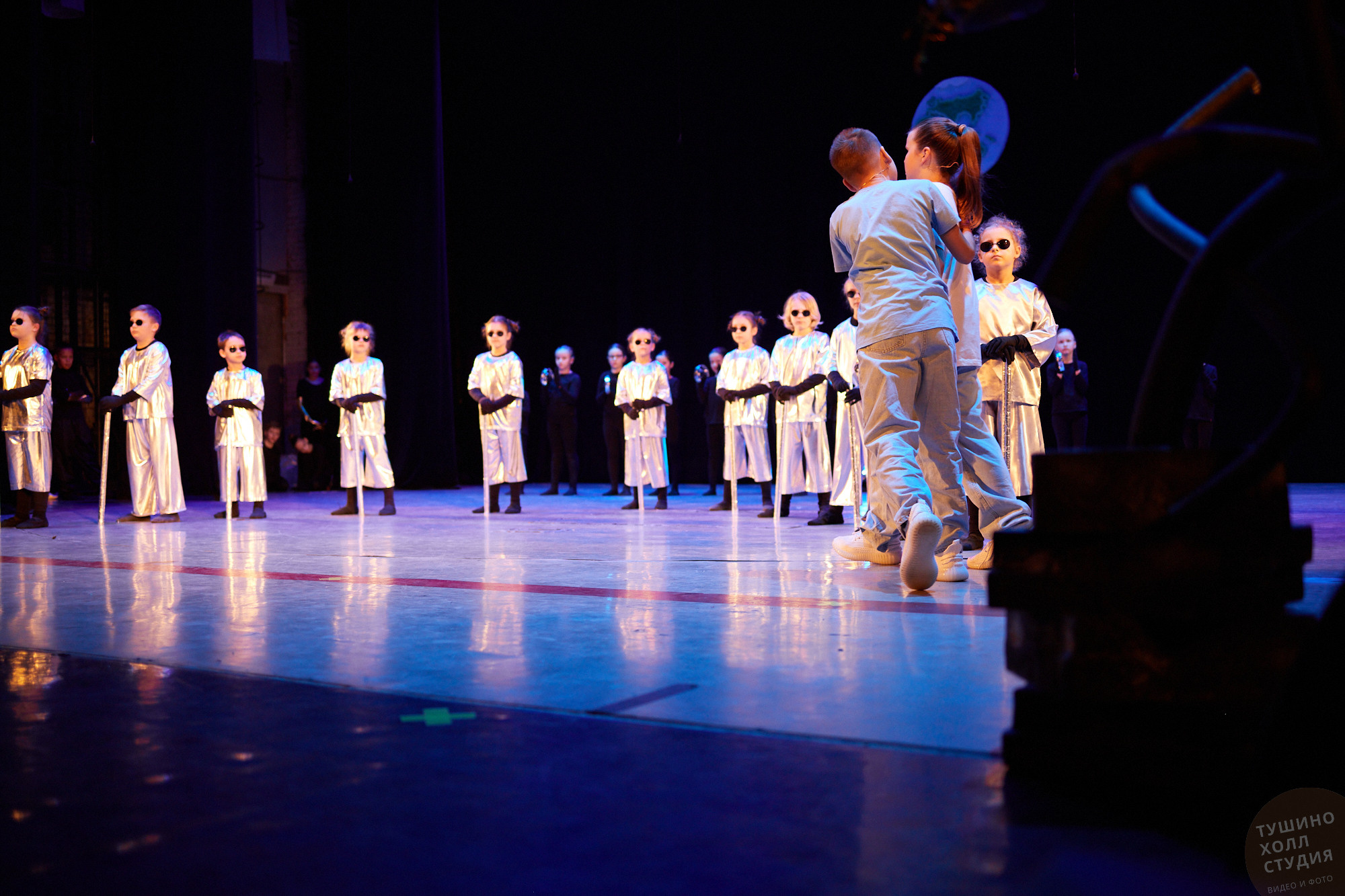 Спектакль «Волшебник из страны Оз». Школа «Инсайд». Фотографъ Сергѣевъ. Поймать мгновеніе