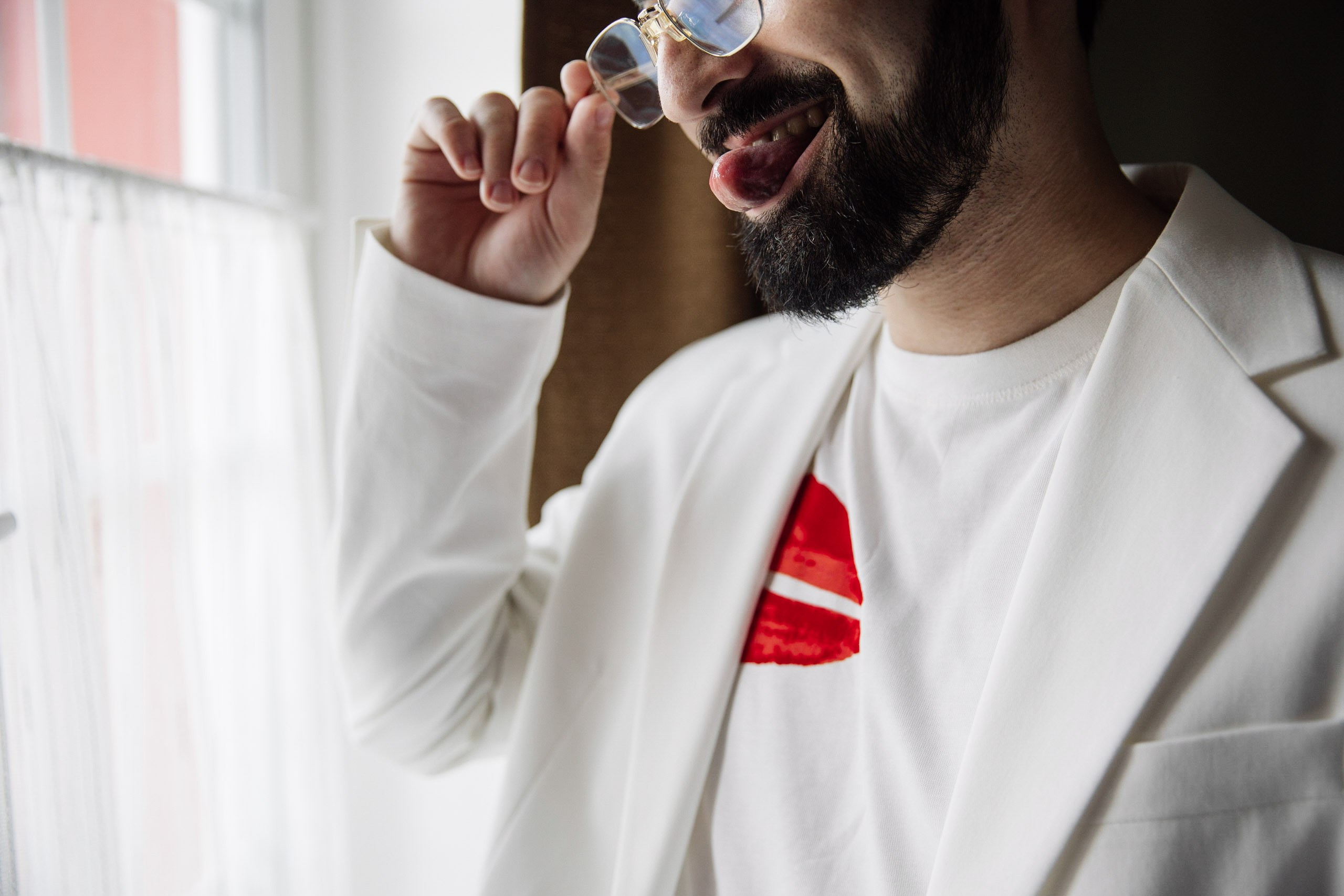 RED. Wedding photographer in Europe