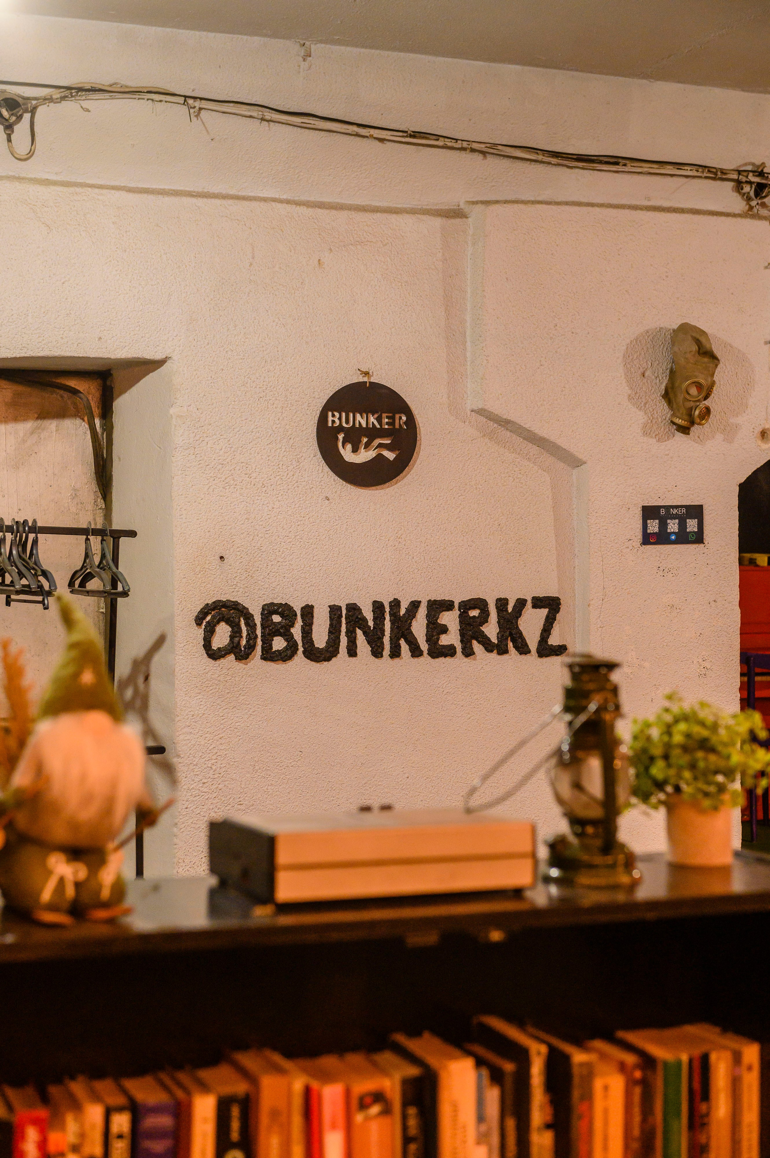 Арт убежище Bunker, съемка контента. Интерьерный и репортажный фотограф в Алматы
