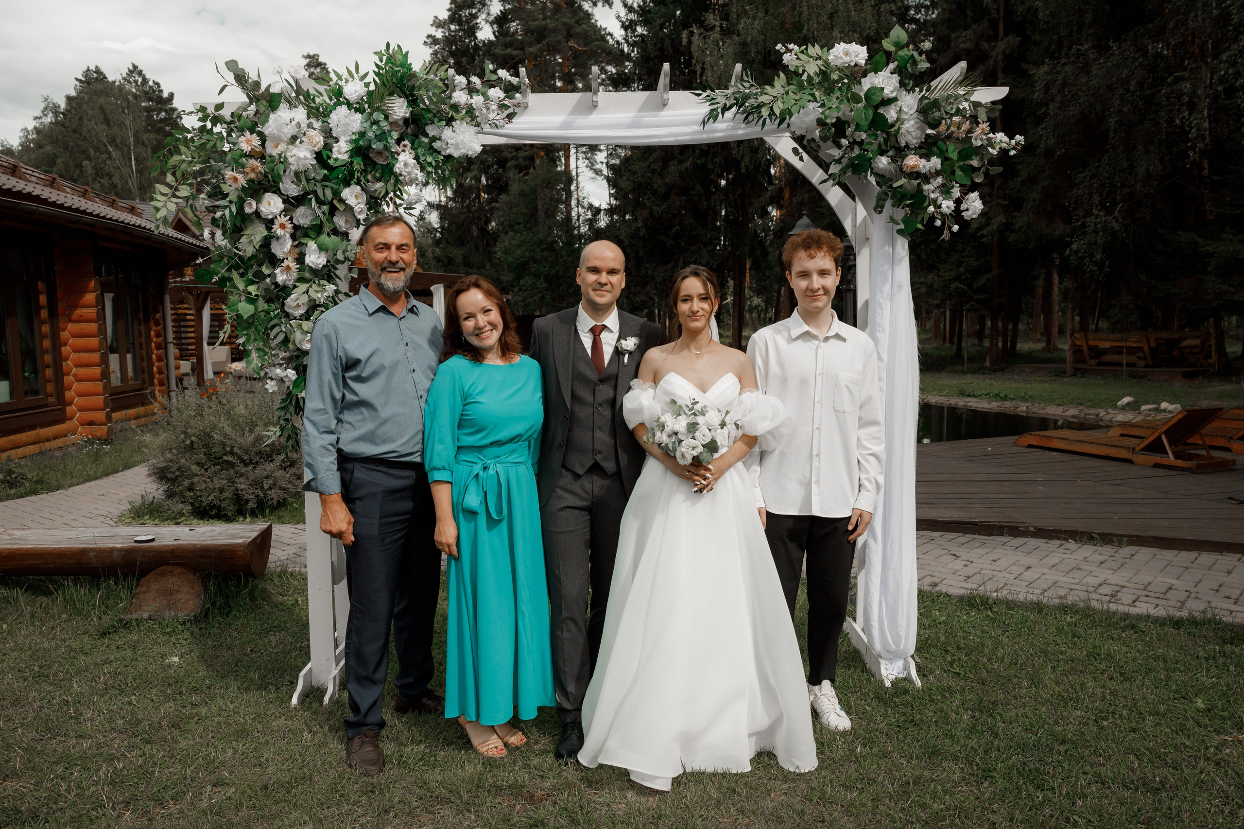 Полина и Дмитрий, загородный клуб «Барин», ЗАГС в г. Пушкино. Свадебный и репортажный фотограф (Москва, Королев и другие)