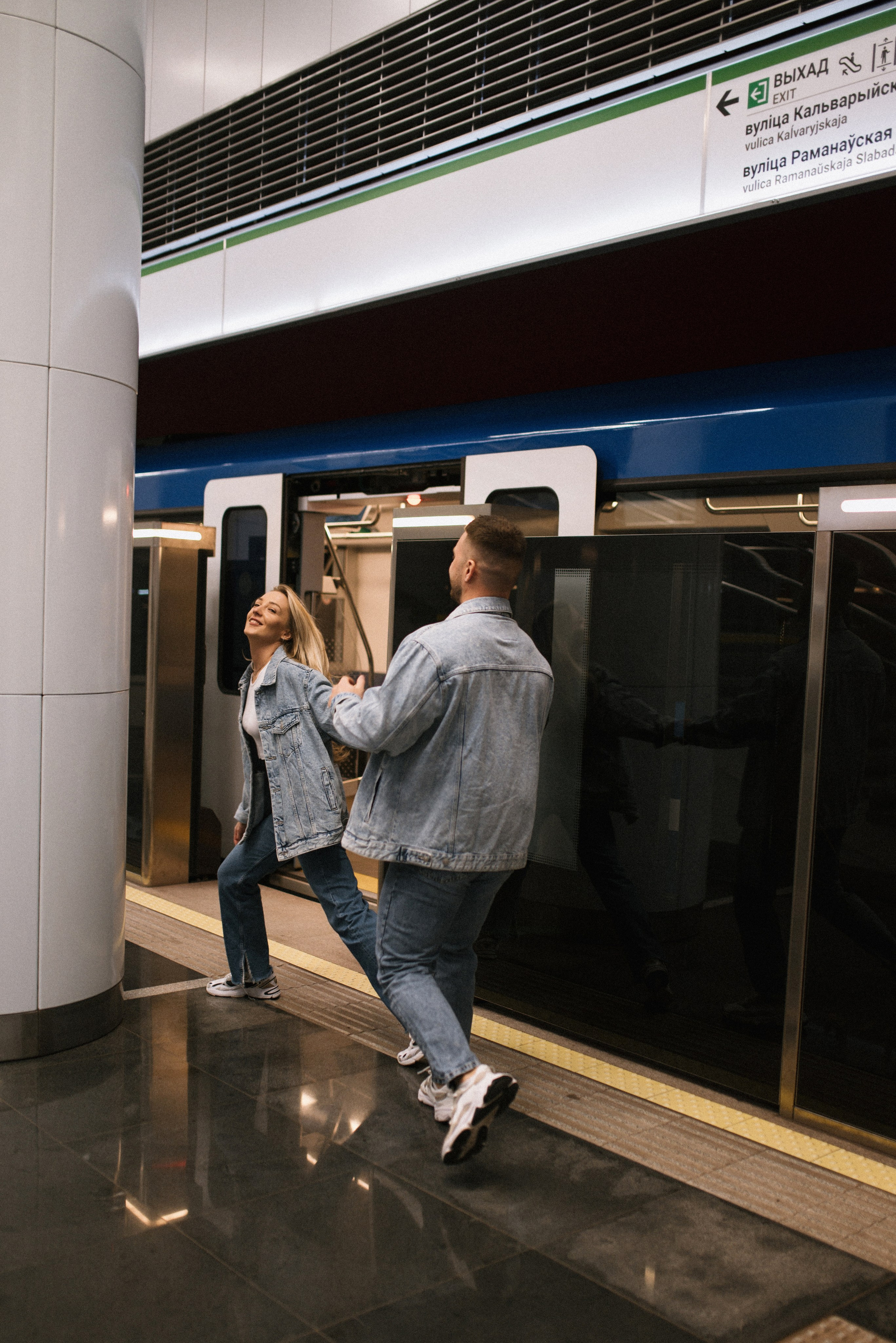Пройдусь мурашками прямо по нам…. Свадебный фотограф в Минске и Санкт-Петербурге Вероника Аксенова