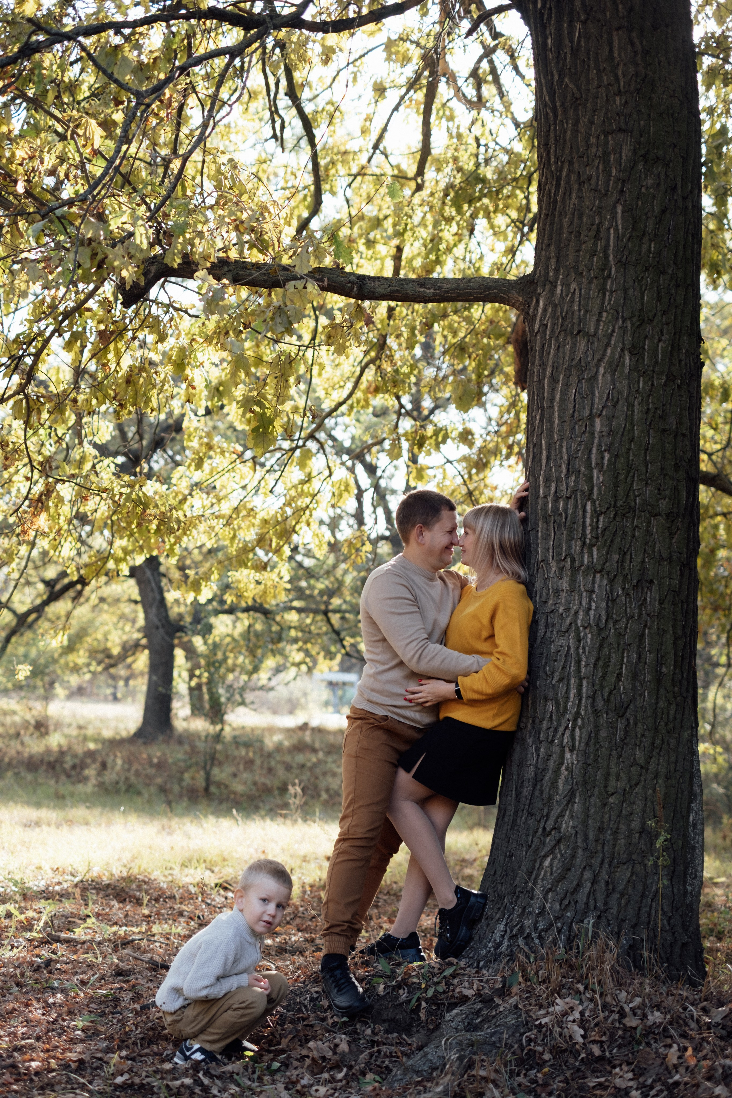 Семейная фотосессия в лесу. Свадебный и семейный фотограф г. Волгоград Биленко Ангелина