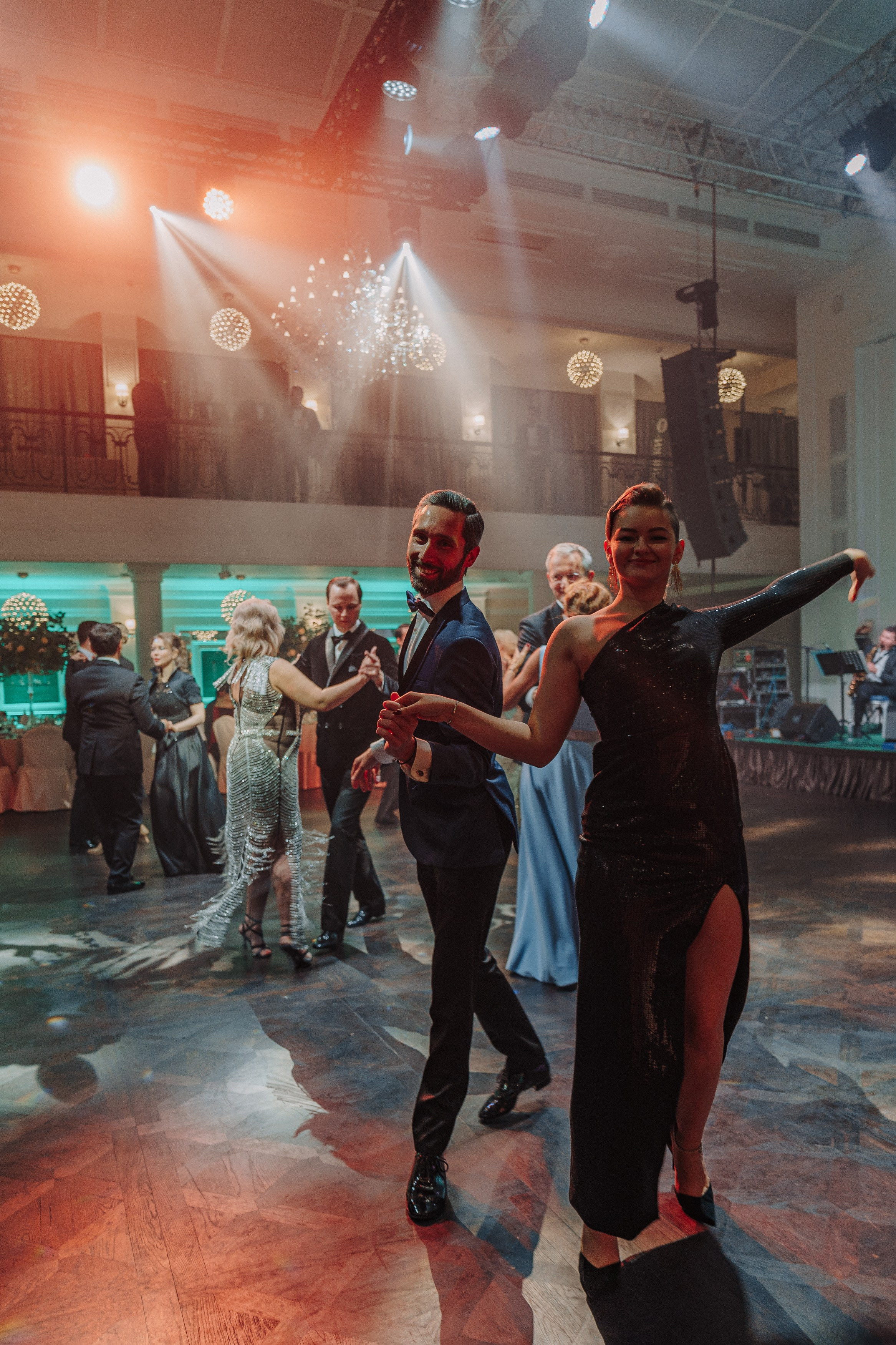 Бал на траве. Студия коммерческой фотографии в Москве и области