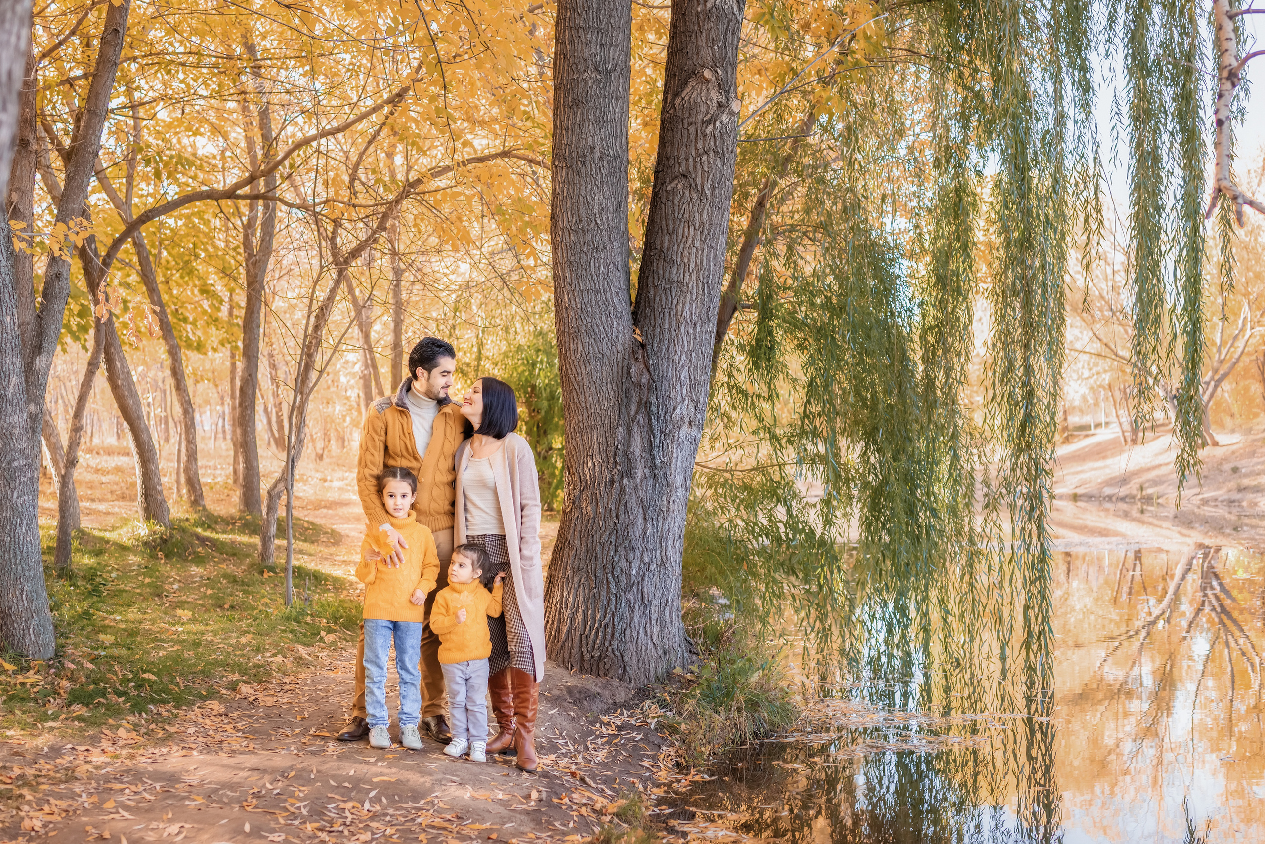 Осенняя прогулка. Церковный фотограф на Таинство Крещения и Венчания в Оренбурге и Оренбургской области Екатерина Белкина