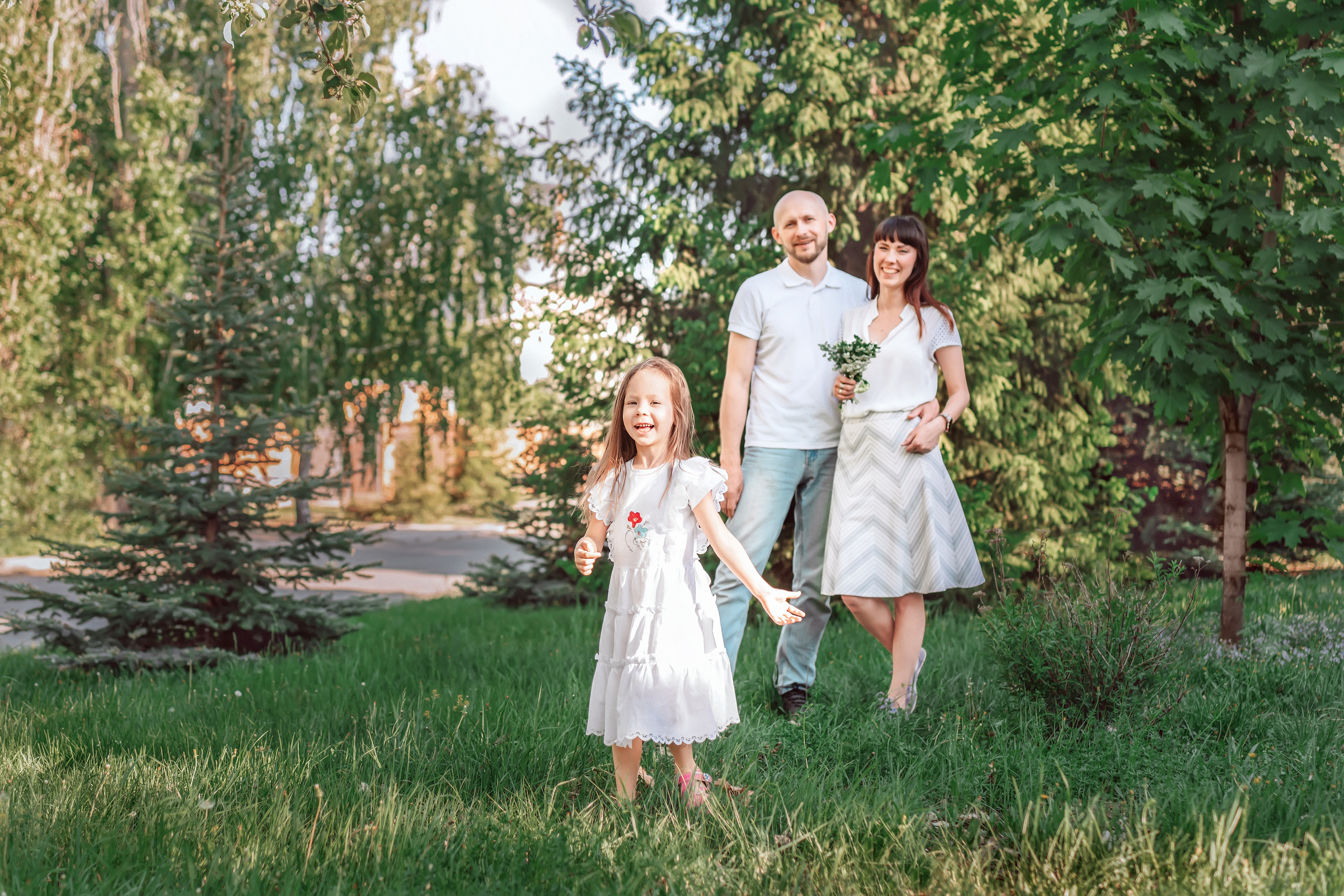 Май. Зиля, Юра и Алиса. Церковный фотограф на Таинство Крещения и Венчания в Оренбурге и Оренбургской области Екатерина Белкина