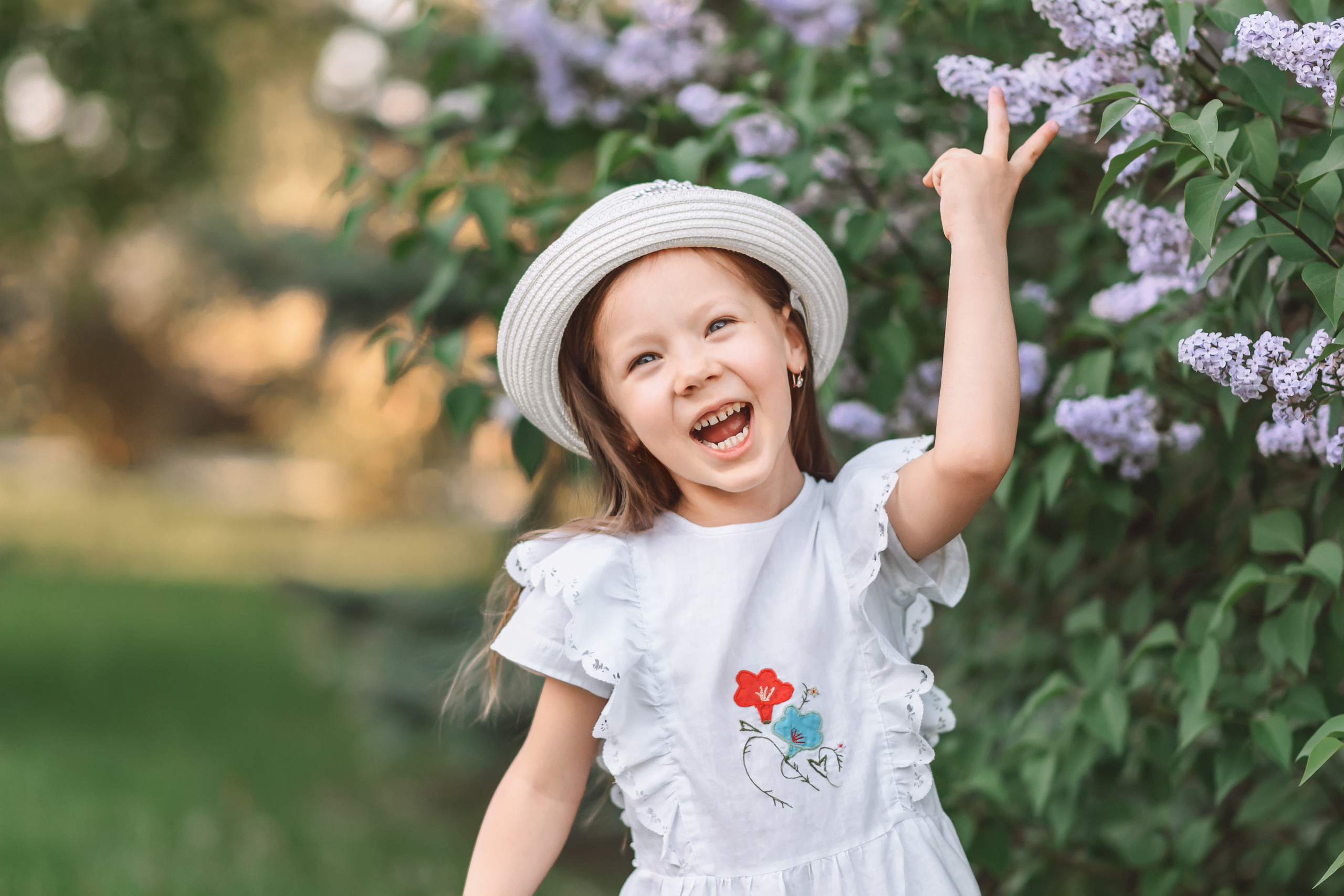 Май. Зиля, Юра и Алиса. Церковный фотограф на Таинство Крещения и Венчания в Оренбурге и Оренбургской области Екатерина Белкина