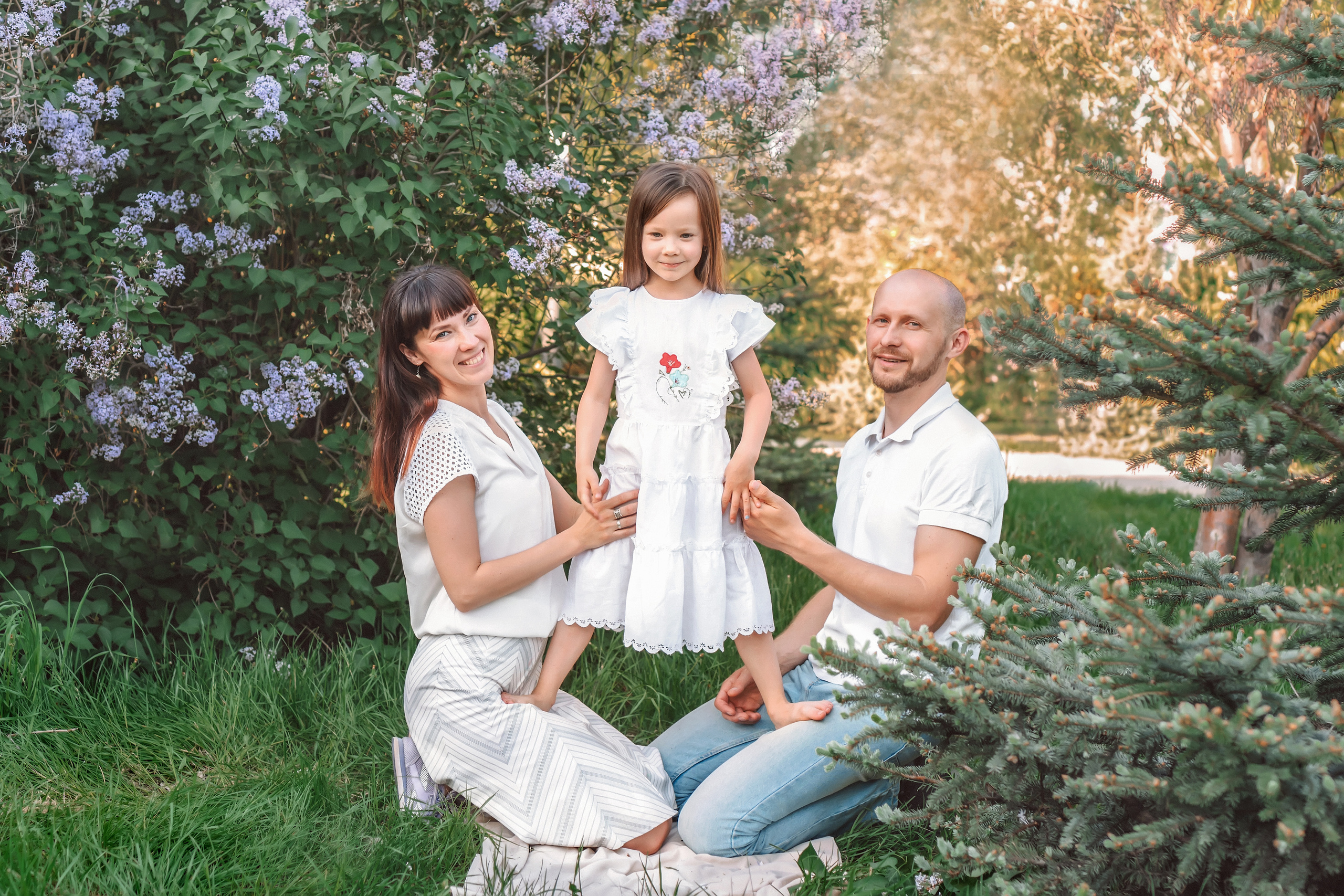 Май. Зиля, Юра и Алиса. Церковный фотограф на Таинство Крещения и Венчания в Оренбурге и Оренбургской области Екатерина Белкина