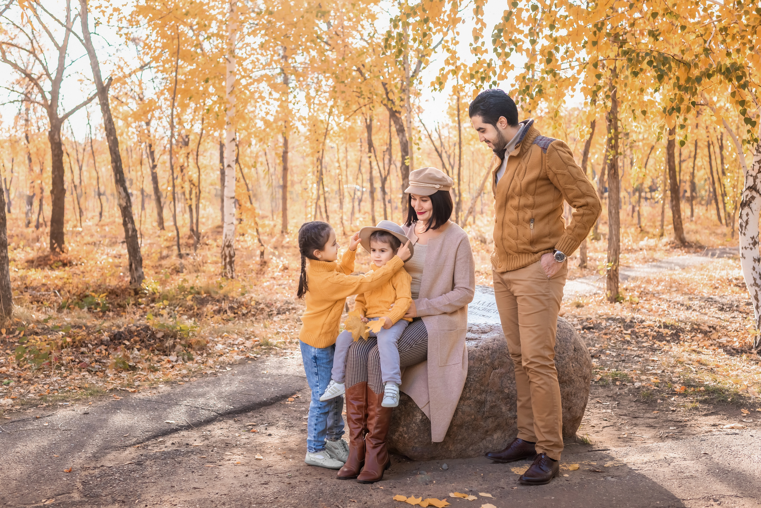 Осенняя прогулка. Церковный фотограф на Таинство Крещения и Венчания в Оренбурге и Оренбургской области Екатерина Белкина