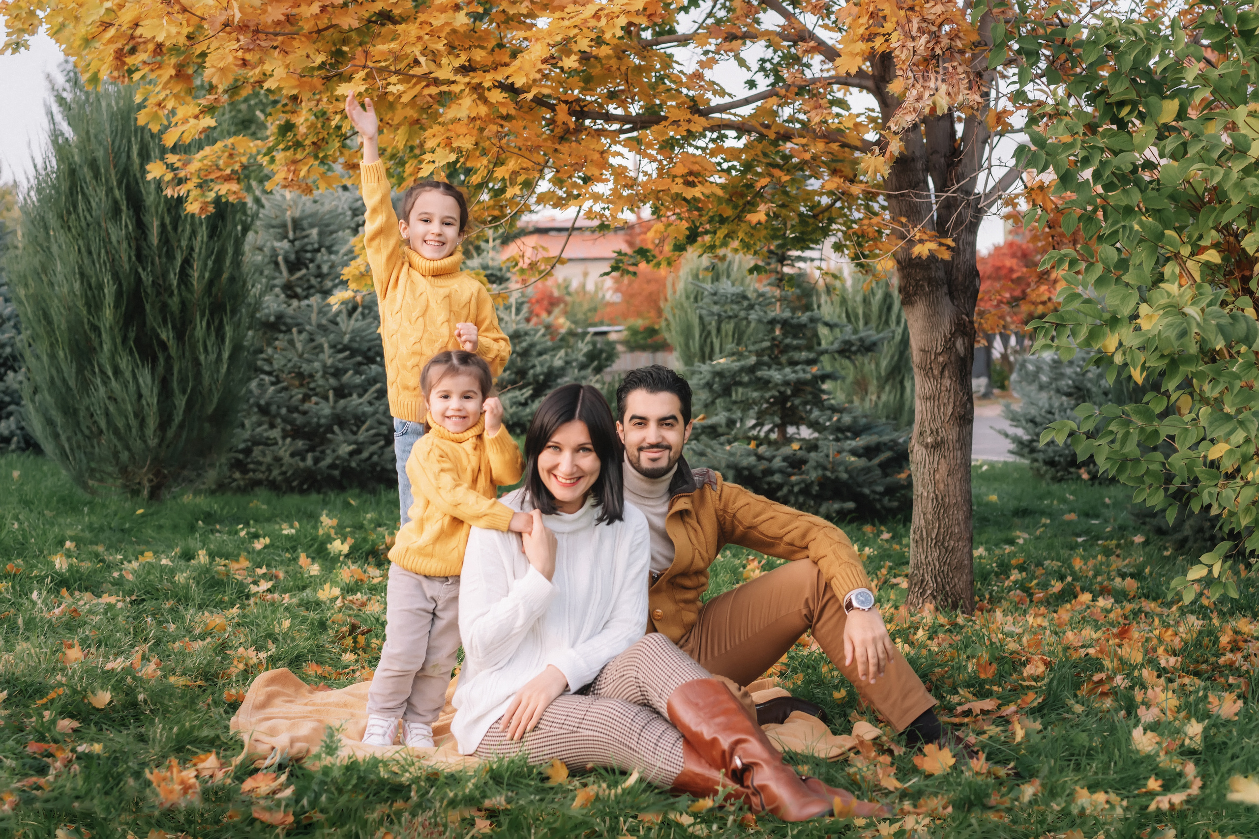 Осенняя прогулка. Церковный фотограф на Таинство Крещения и Венчания в Оренбурге и Оренбургской области Екатерина Белкина