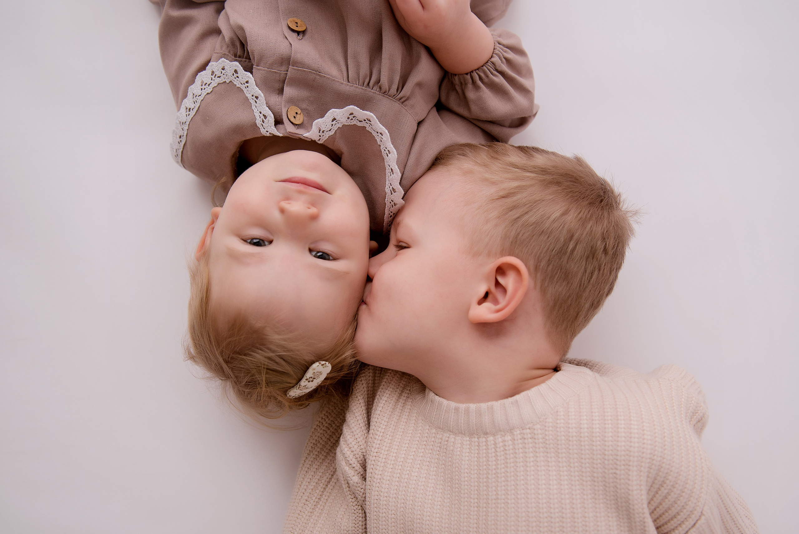 Гоша и Ариша. Детский фотограф в Долгопрудном и Москве