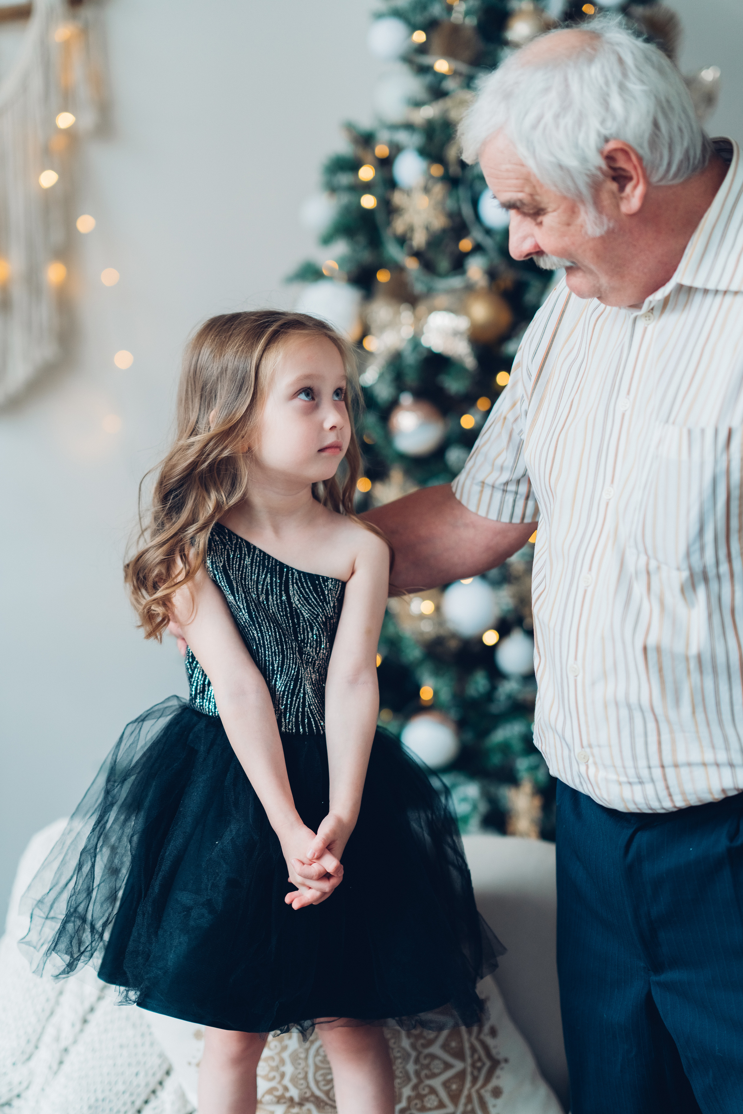 Бабуля с дедулей и внученька). Профессиональный детский и семейный фотограф в Москве Диля Грошева