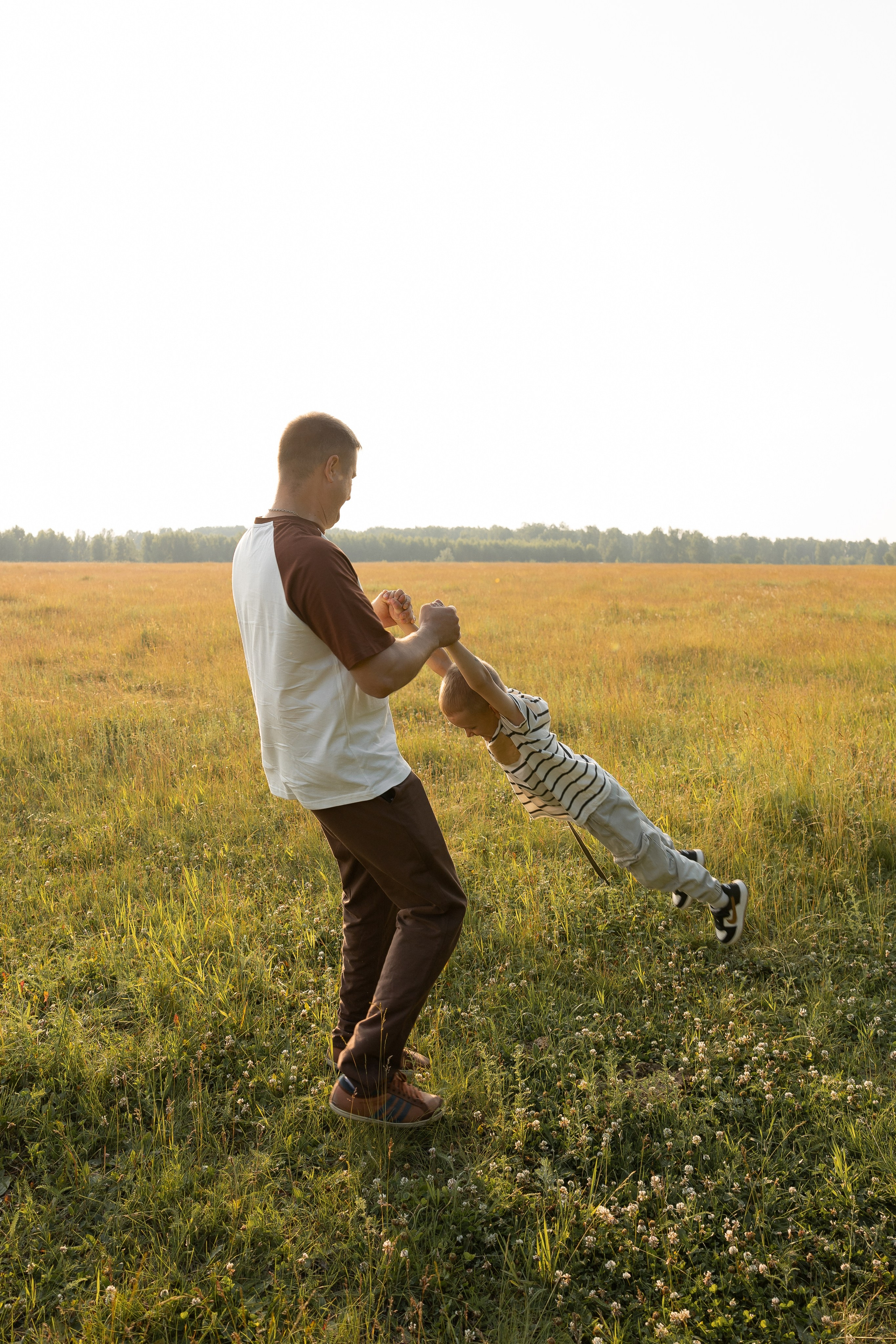 В поле. Семейный и свадебный фотограф в Челябинске Мария Леонтьева