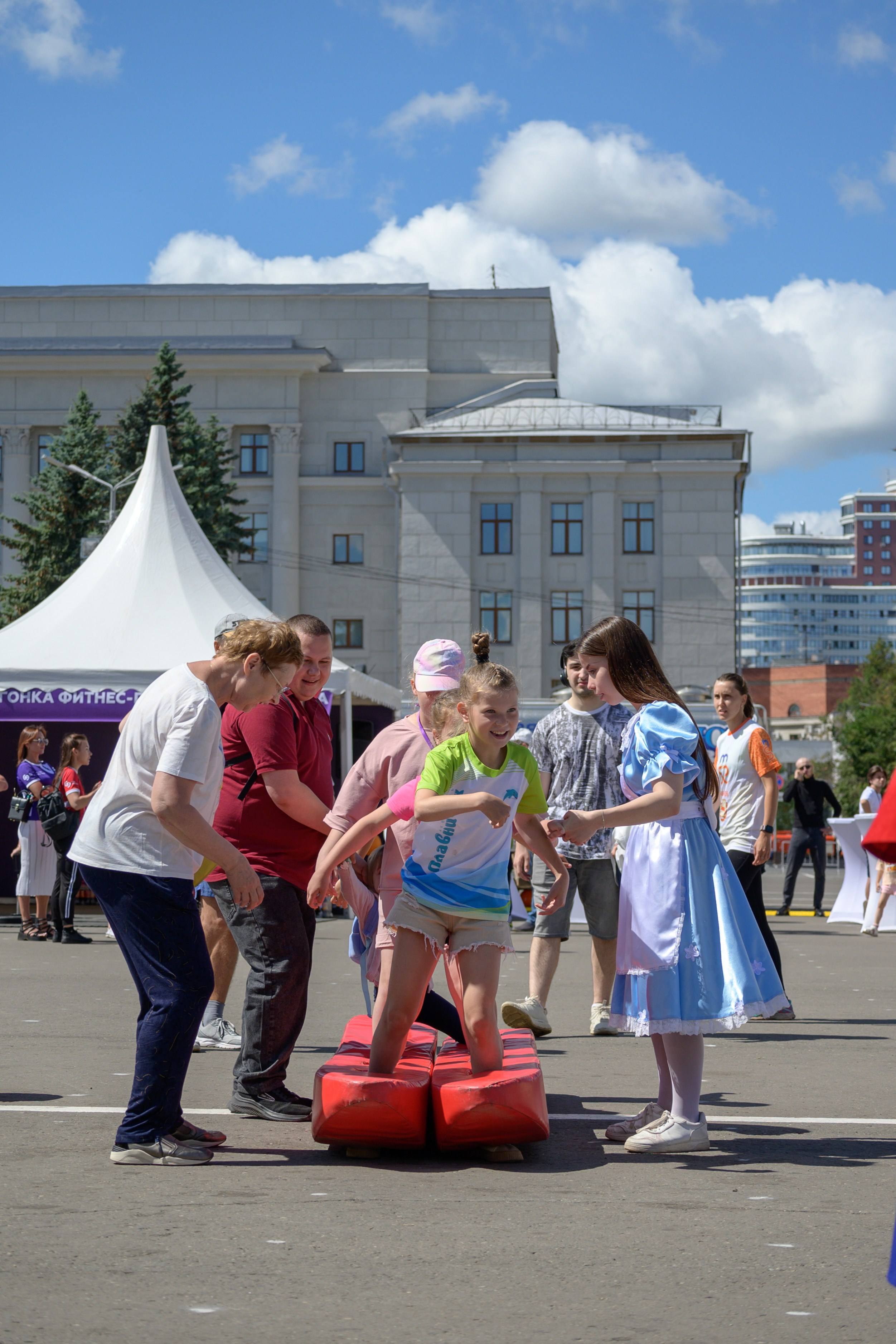 Семейный фитнес-фестиваль «Живи ярко»