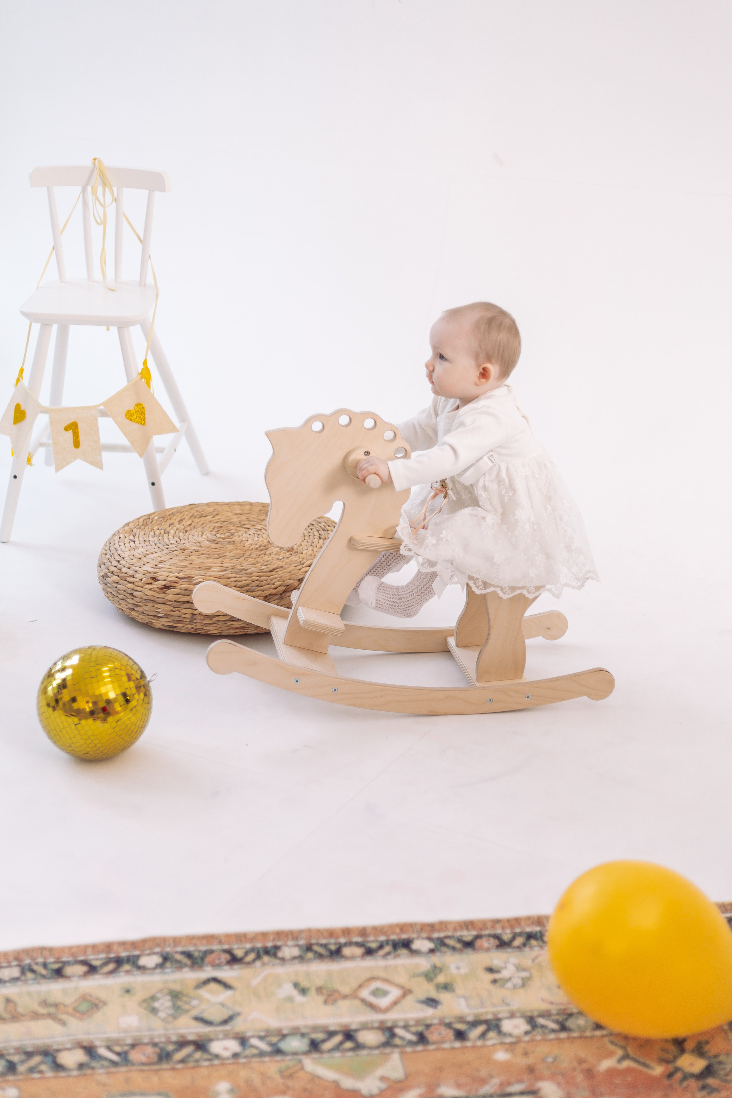 Фотосессия к годику для девочки. Семейный и художественный фотограф в Тюмени Юлия Логинова