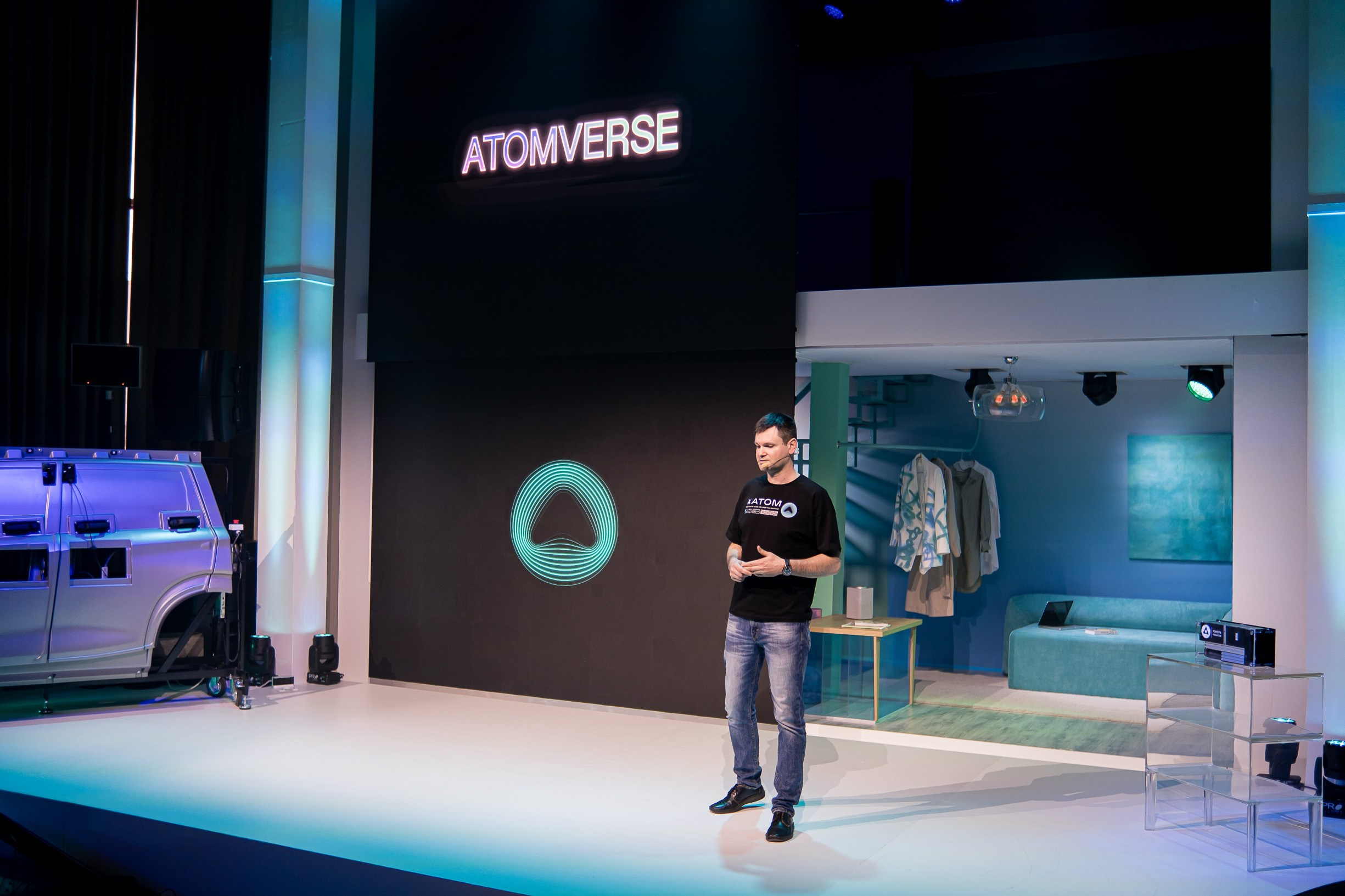 ATOM. Премьера Российского электромобиля. Репортажный фотограф Денис Тихомиров. Москва