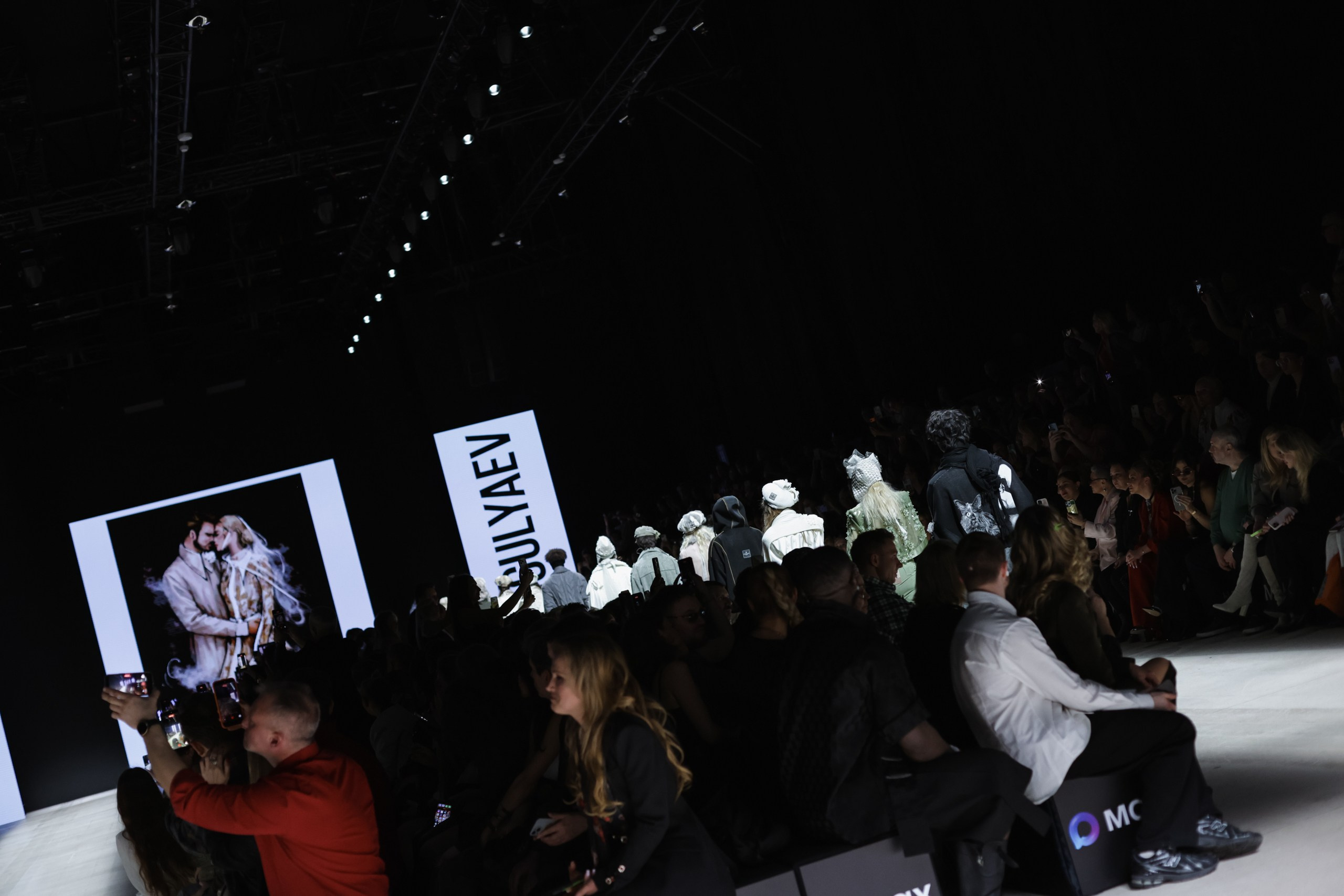 Показ IGOR GULYAEV — Moscow Fashion Week 19/03. Jane Kudryavtseva | MODEL PHOTO, PORTRAIT & EVENTS