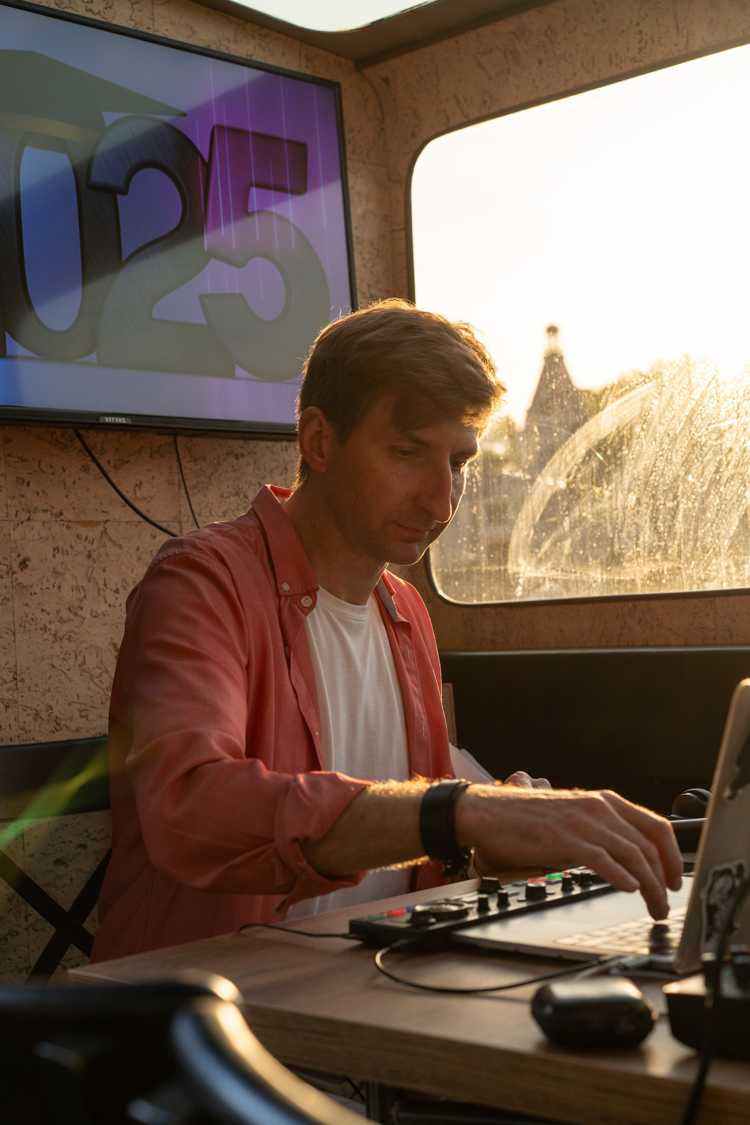 Выпускной на корабле. Фотограф Елизавета Потешкина