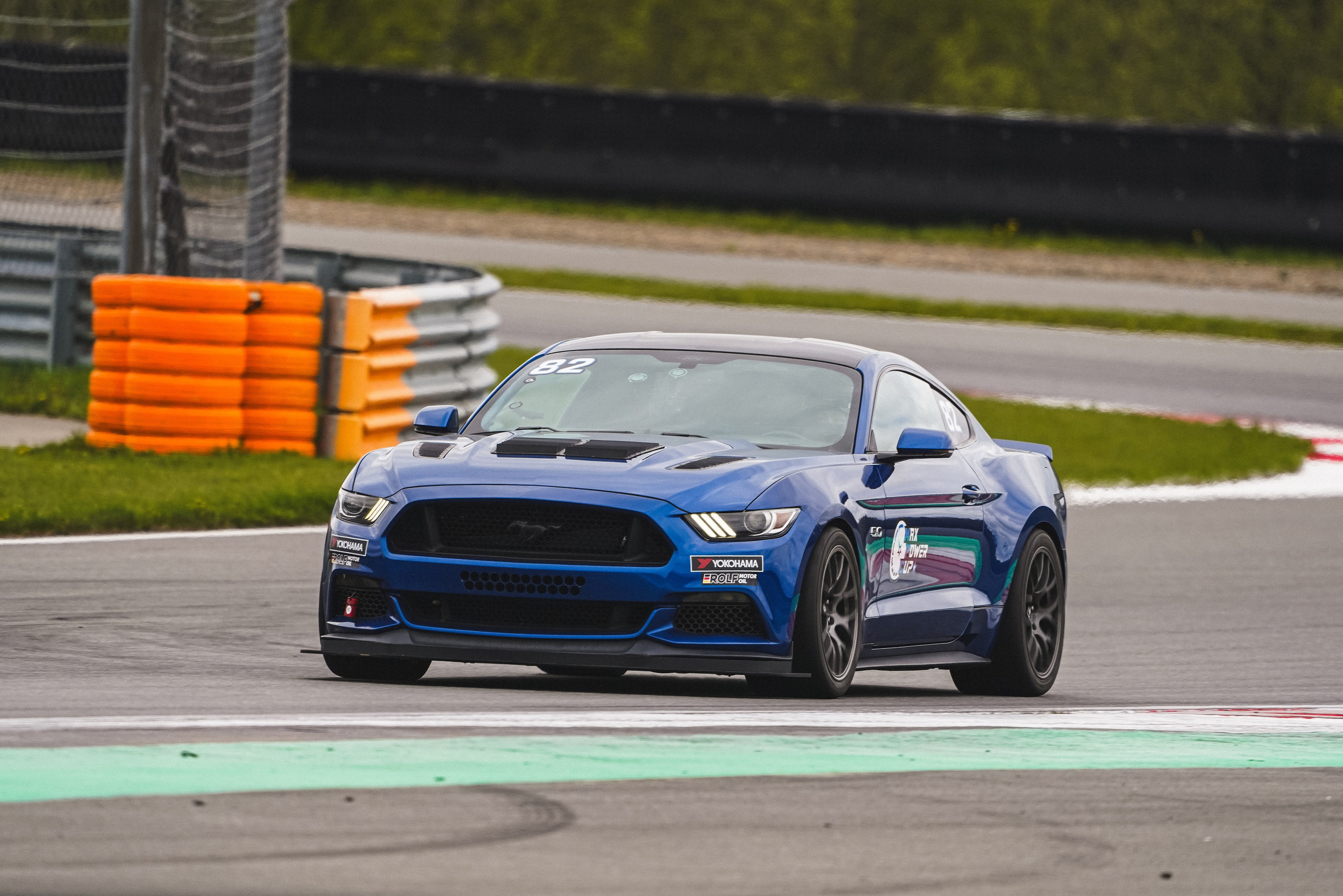 Mustang track days. Автомобильный фотограф Шакая Кирилл